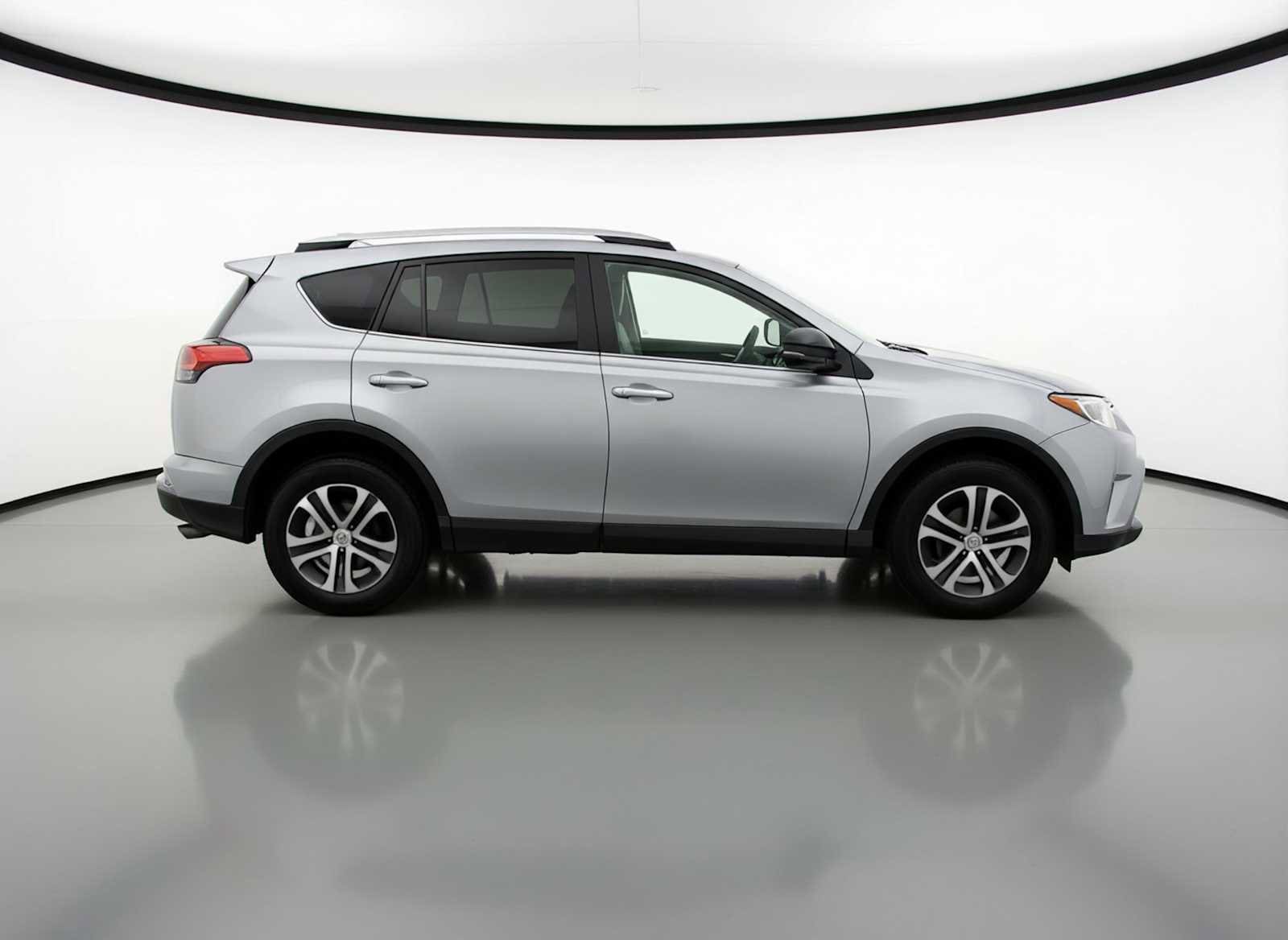 Thumbnail: 2016 Toyota RAV4 - 5