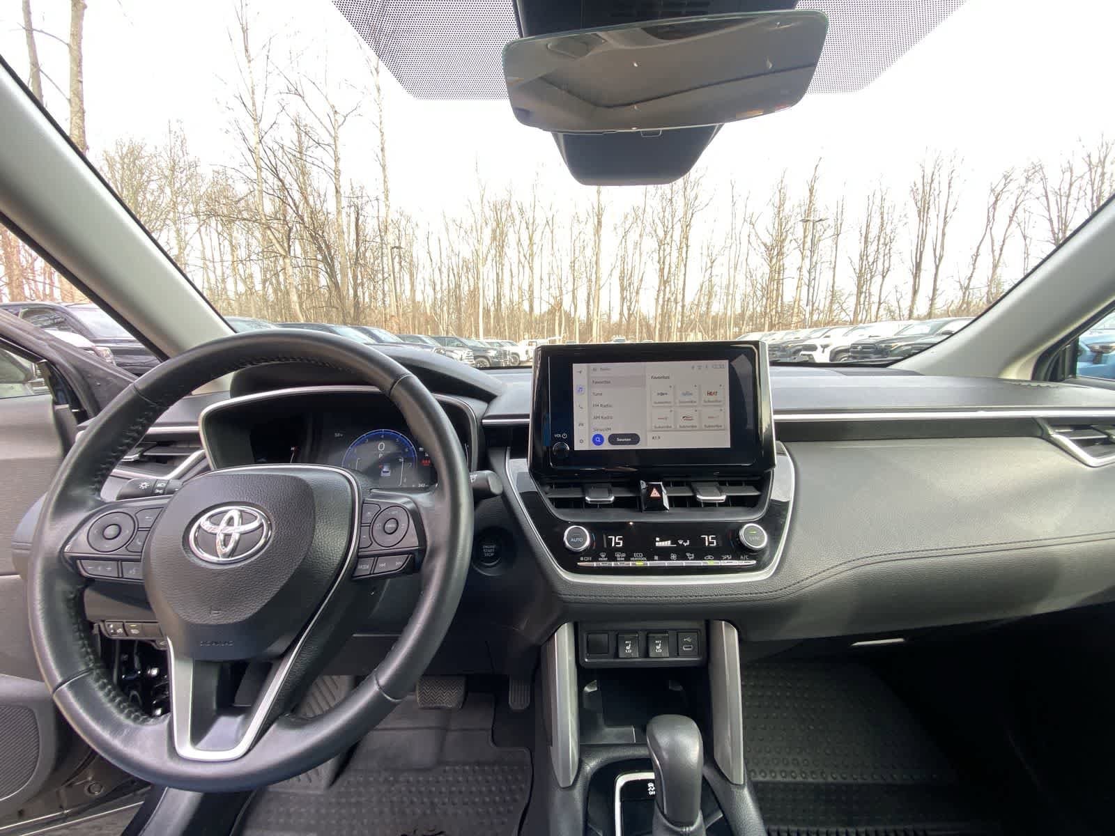 Thumbnail: 2024 Toyota Corolla Cross - 19