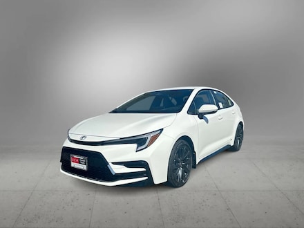 2026 Toyota Corolla Hybrid SE Sedan