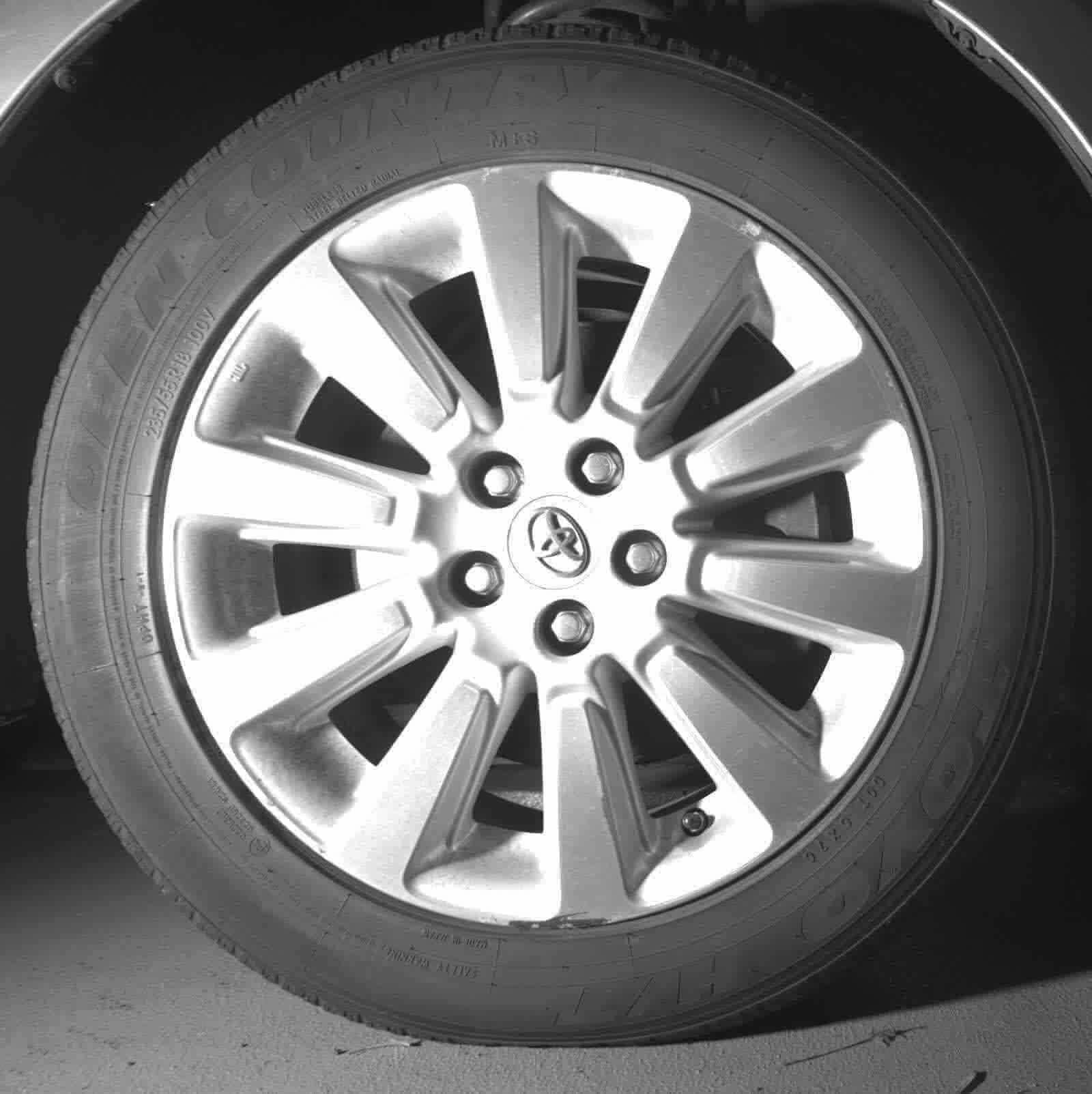 Thumbnail: 2013 Toyota Sienna - 8