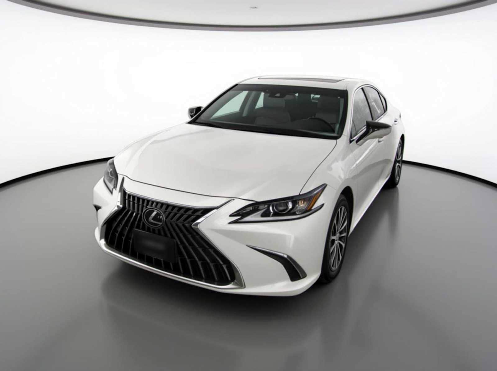 2022 Lexus ES 350's photo