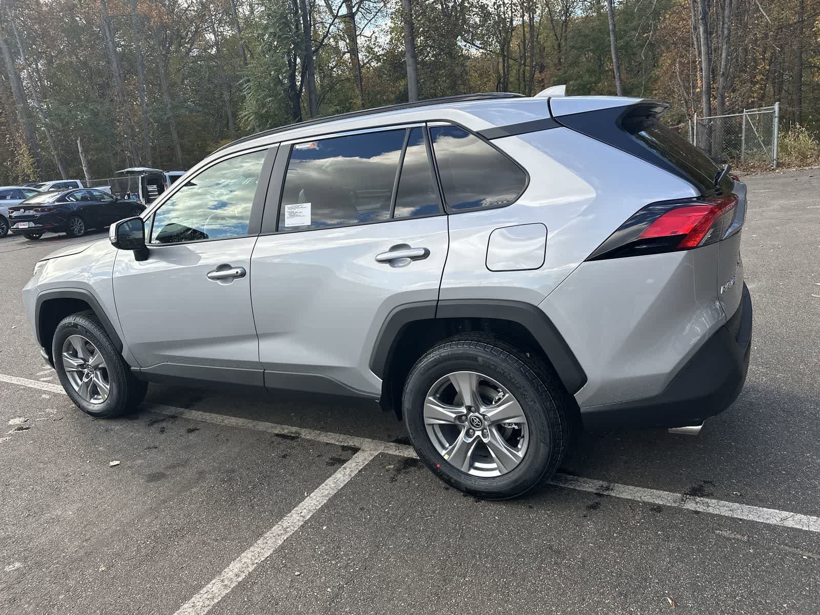 Thumbnail: 2025 Toyota RAV4 - 11