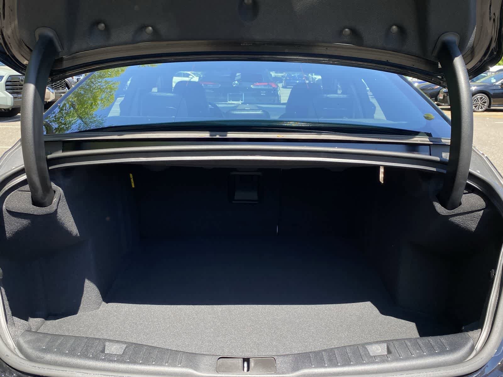 Thumbnail: 2019 Lincoln MKZ - 10