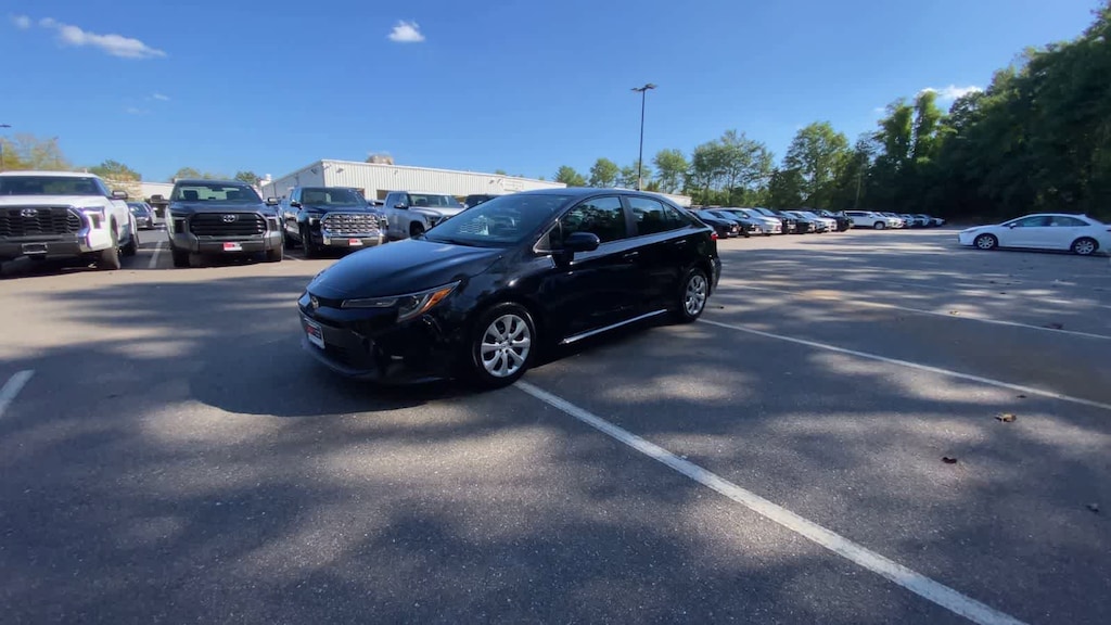 Used 2023 Toyota Corolla LE Sedan
