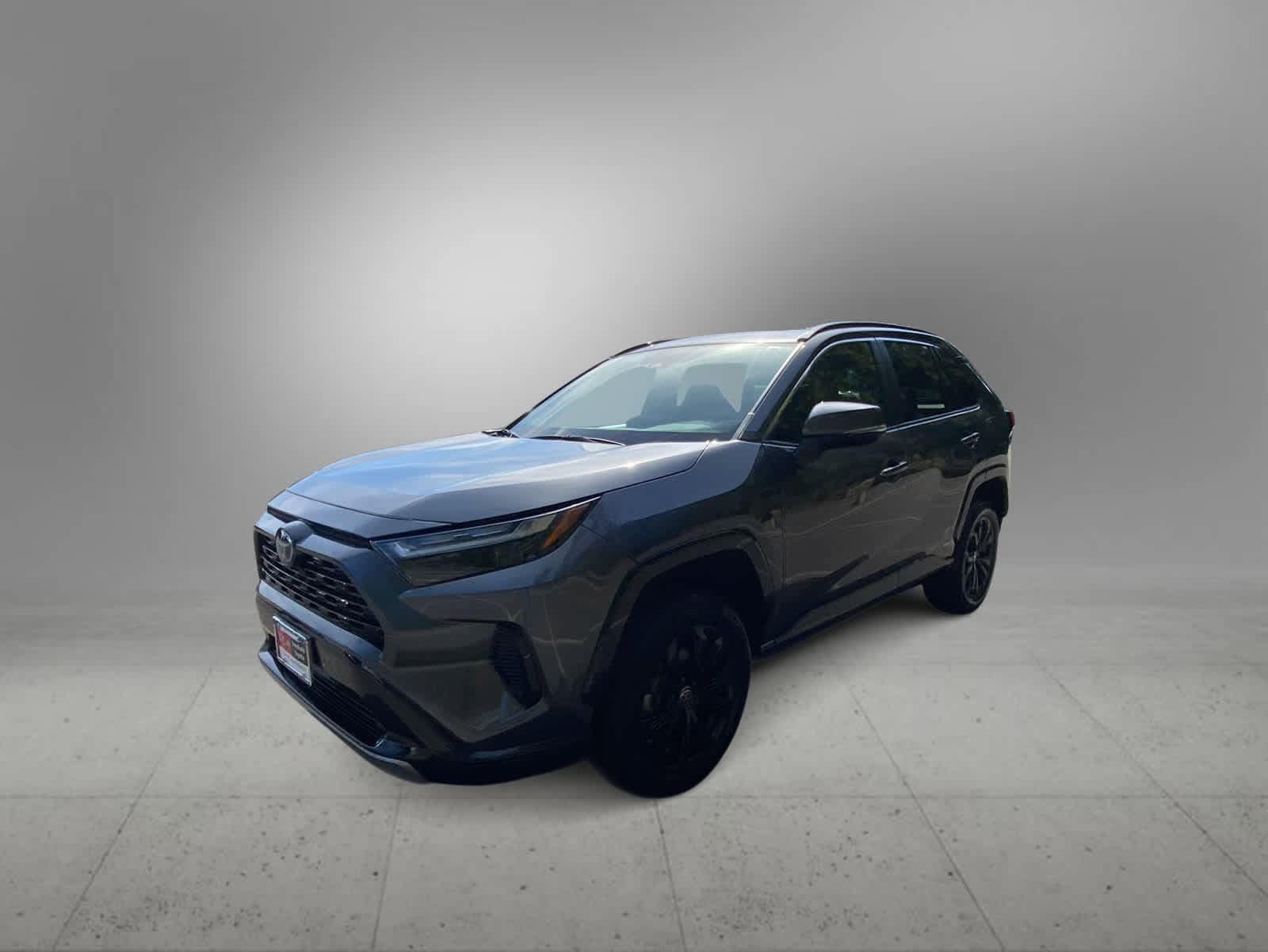 Thumbnail: 2022 Toyota RAV4 - 1