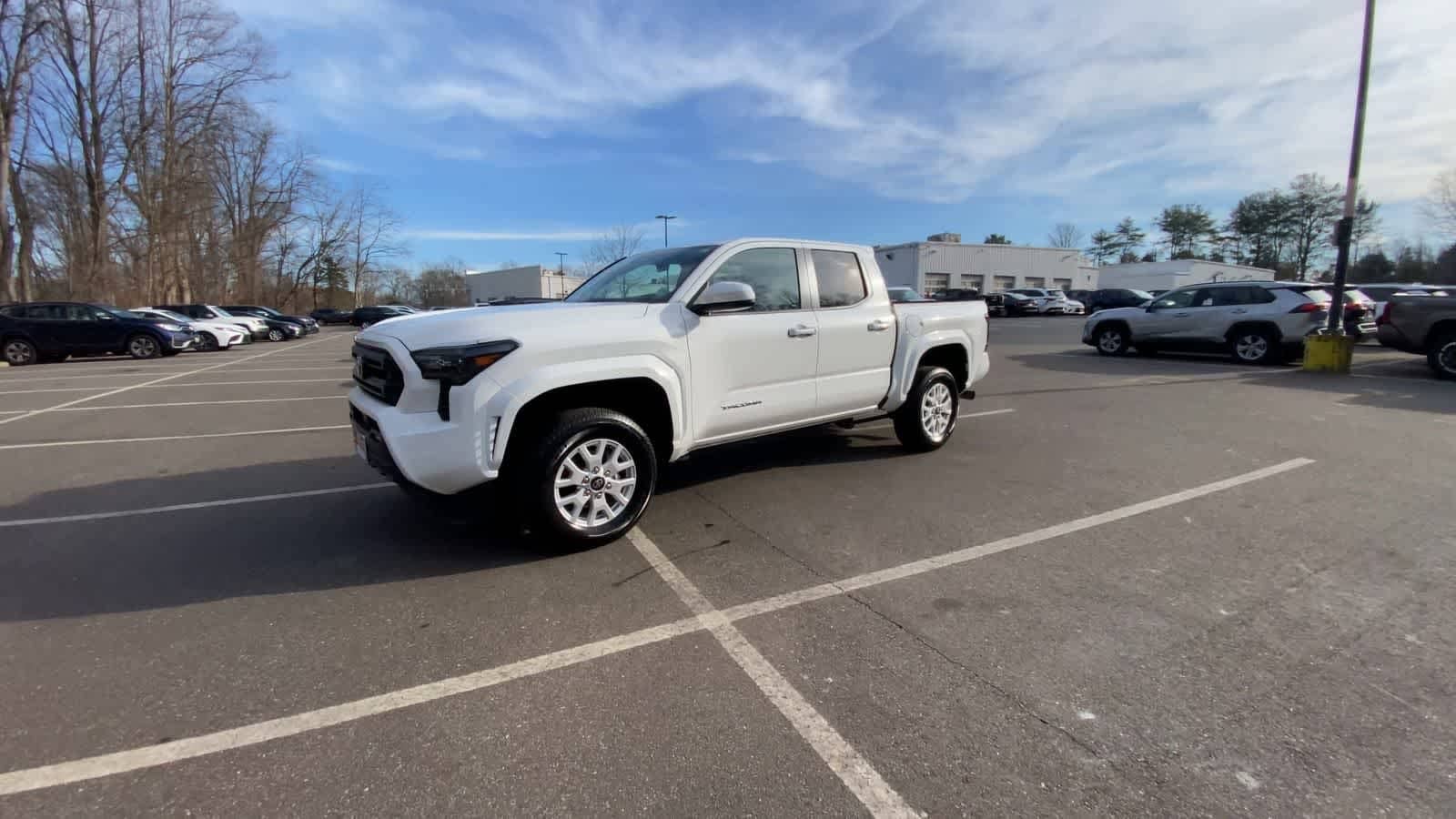 Thumbnail: 2025 Toyota Tacoma - 4