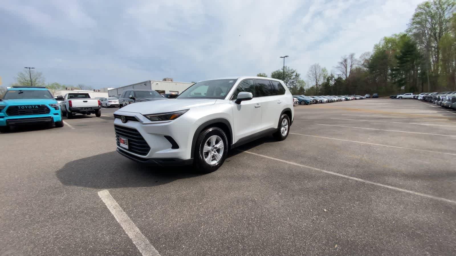 Thumbnail: 2025 Toyota Grand Highlander - 8