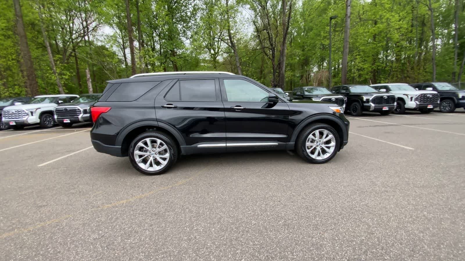 Thumbnail: 2023 Ford Explorer - 9