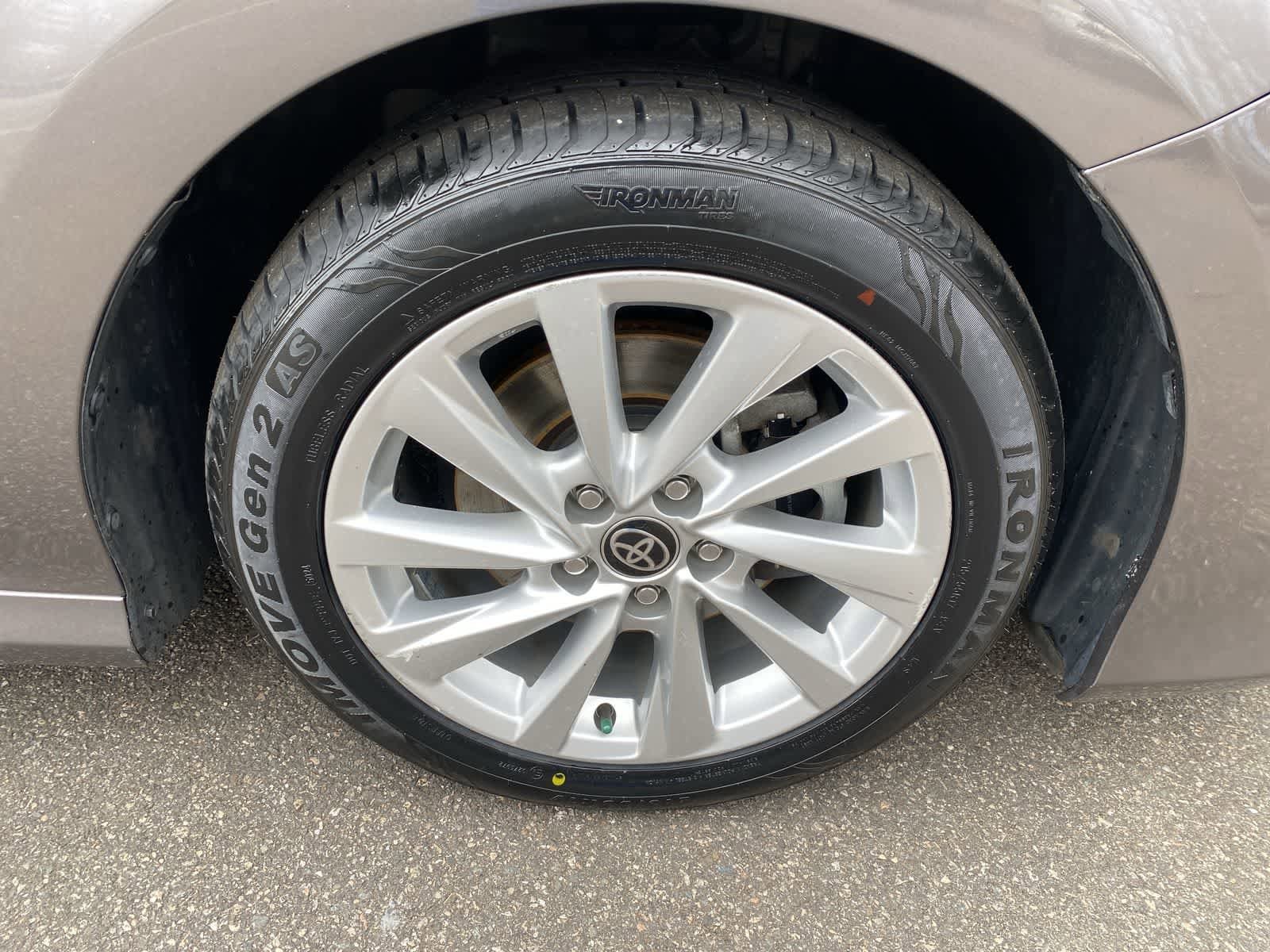 Thumbnail: 2023 Toyota Camry - 21