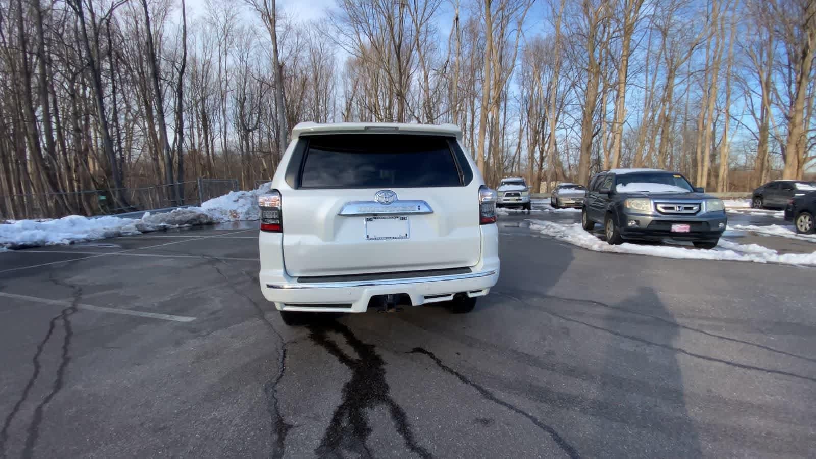 Thumbnail: 2022 Toyota 4Runner - 12