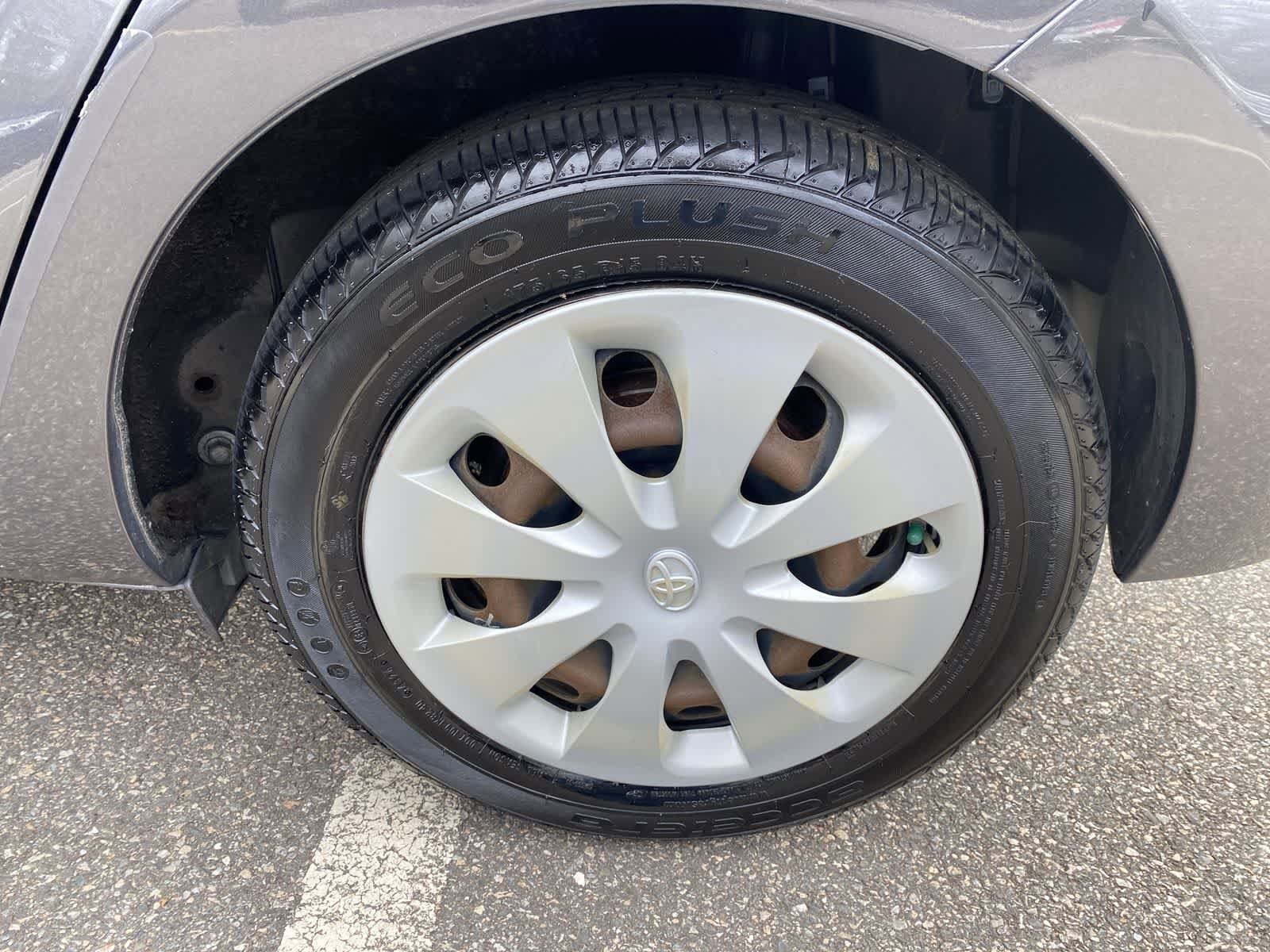 Thumbnail: 2012 Toyota Prius c - 15