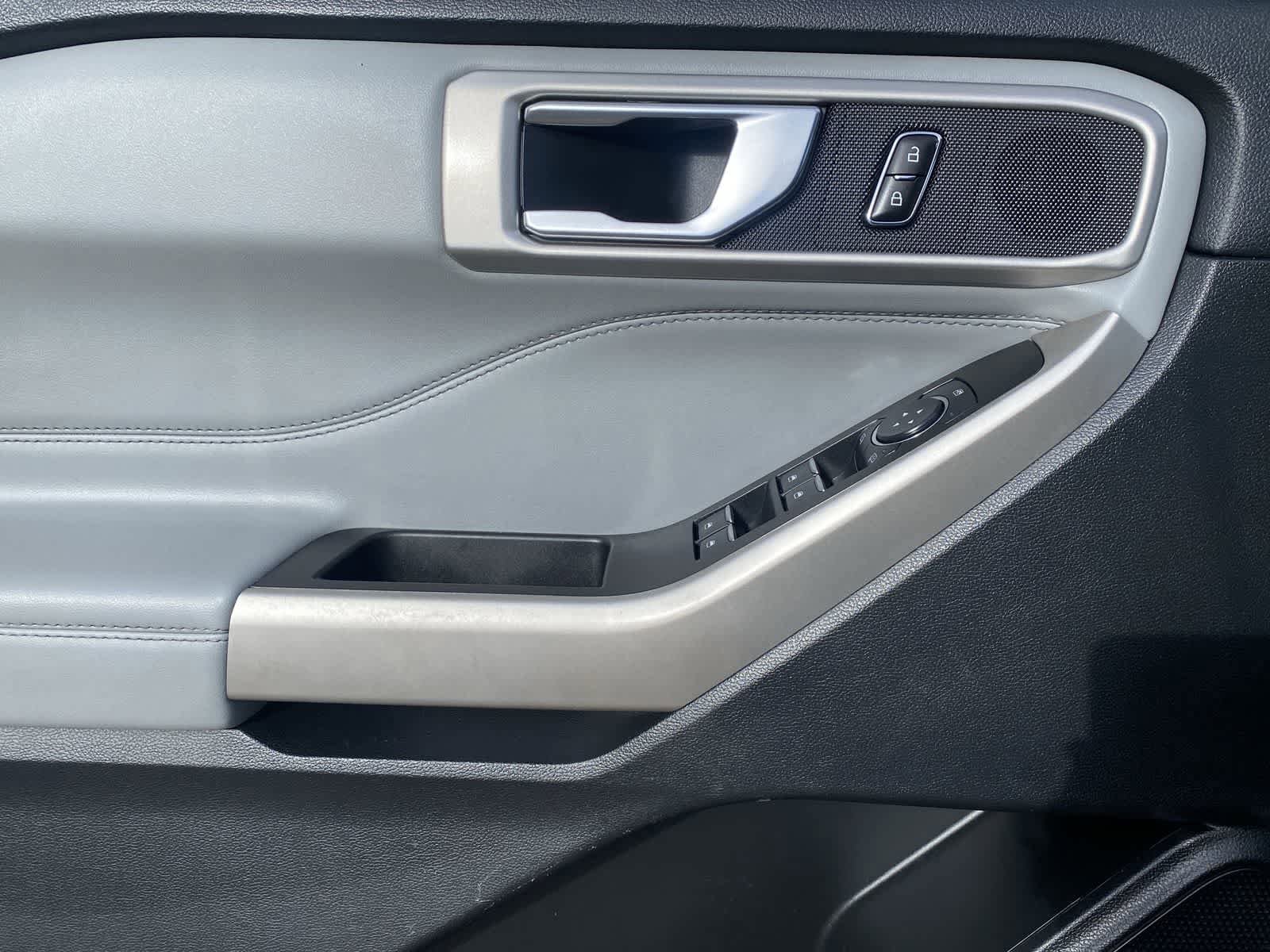 Thumbnail: 2023 Ford Explorer - 24