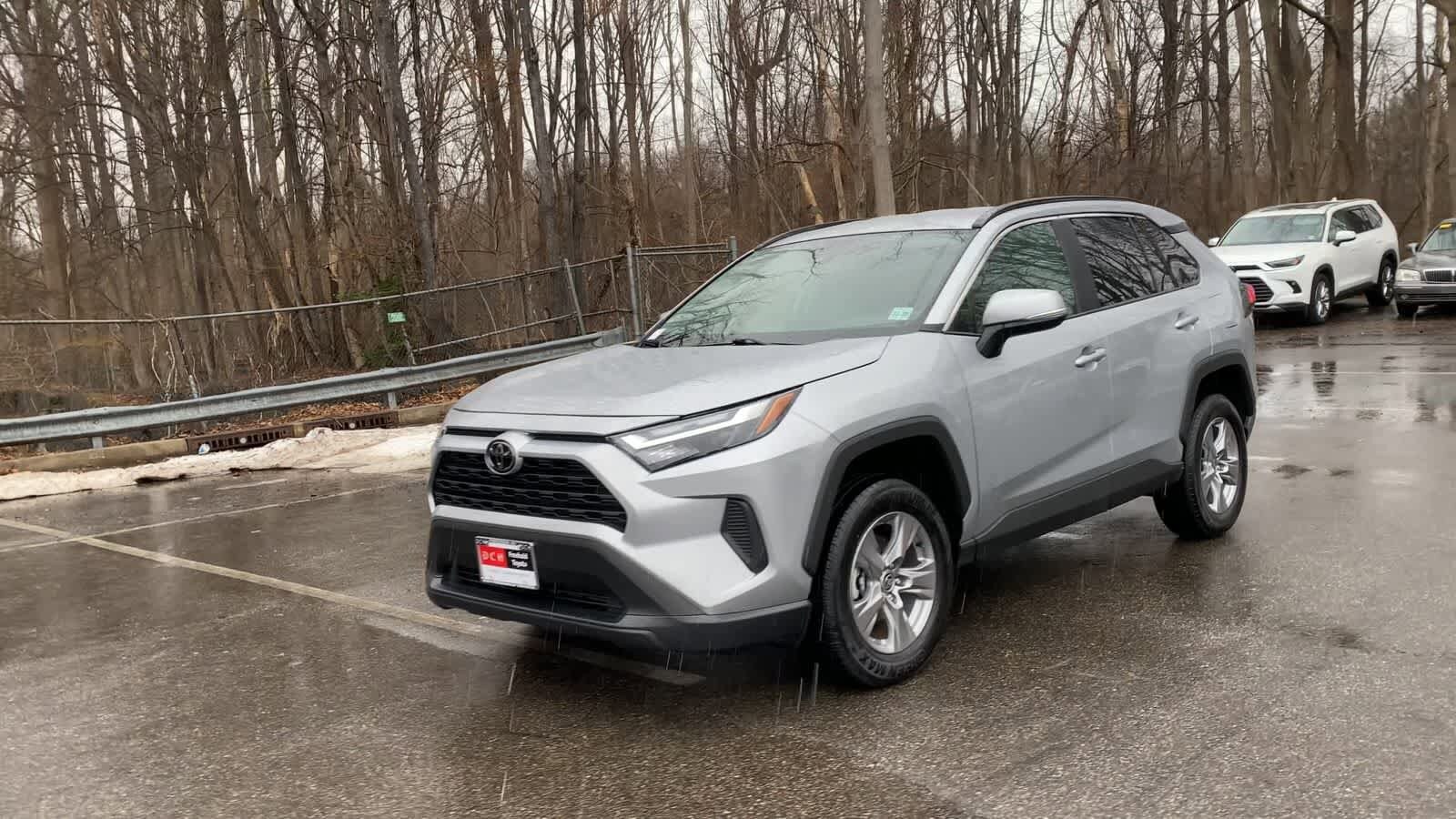 Thumbnail: 2025 Toyota RAV4 - 8