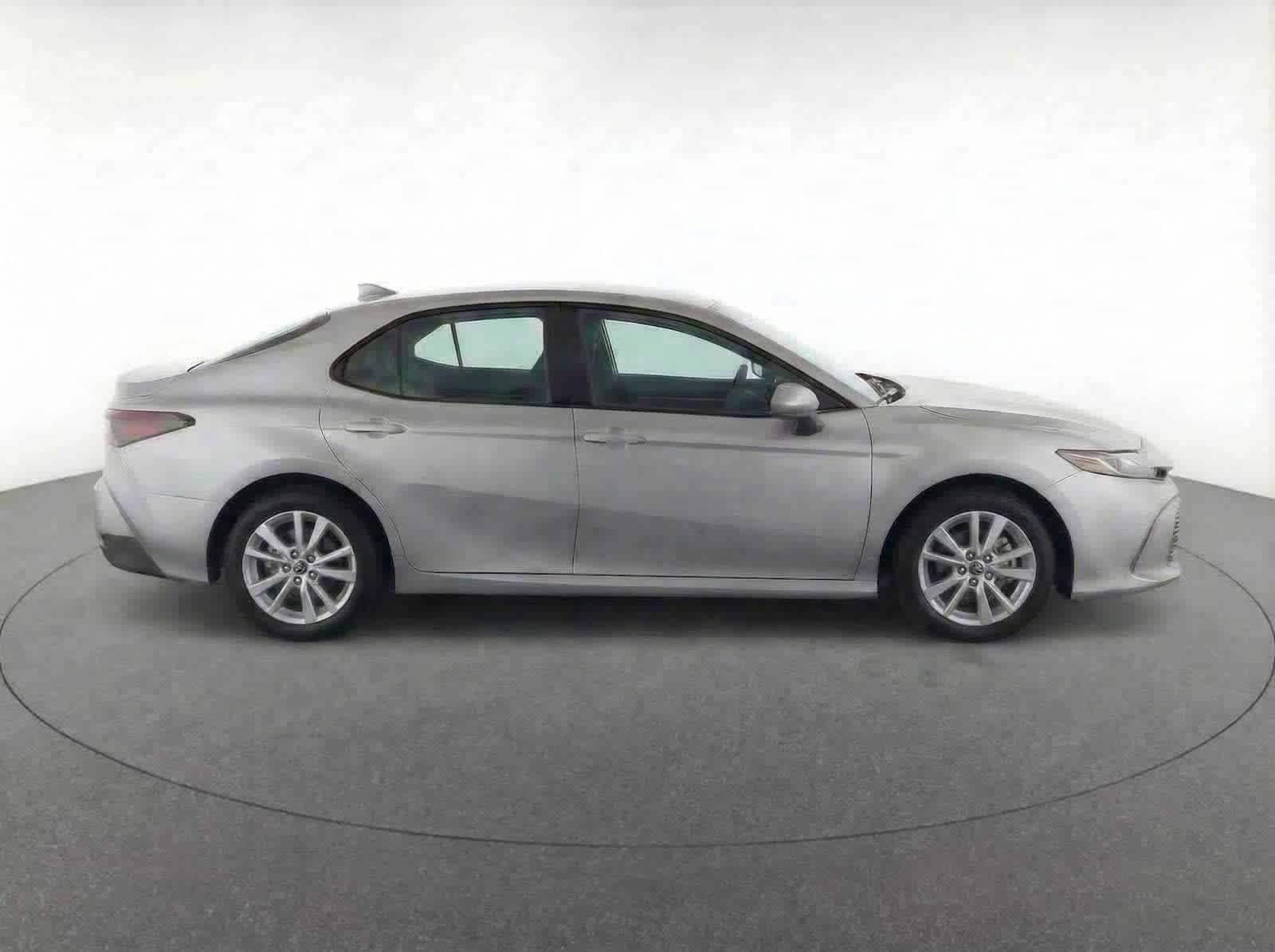 Thumbnail: 2025 Toyota Camry - 5