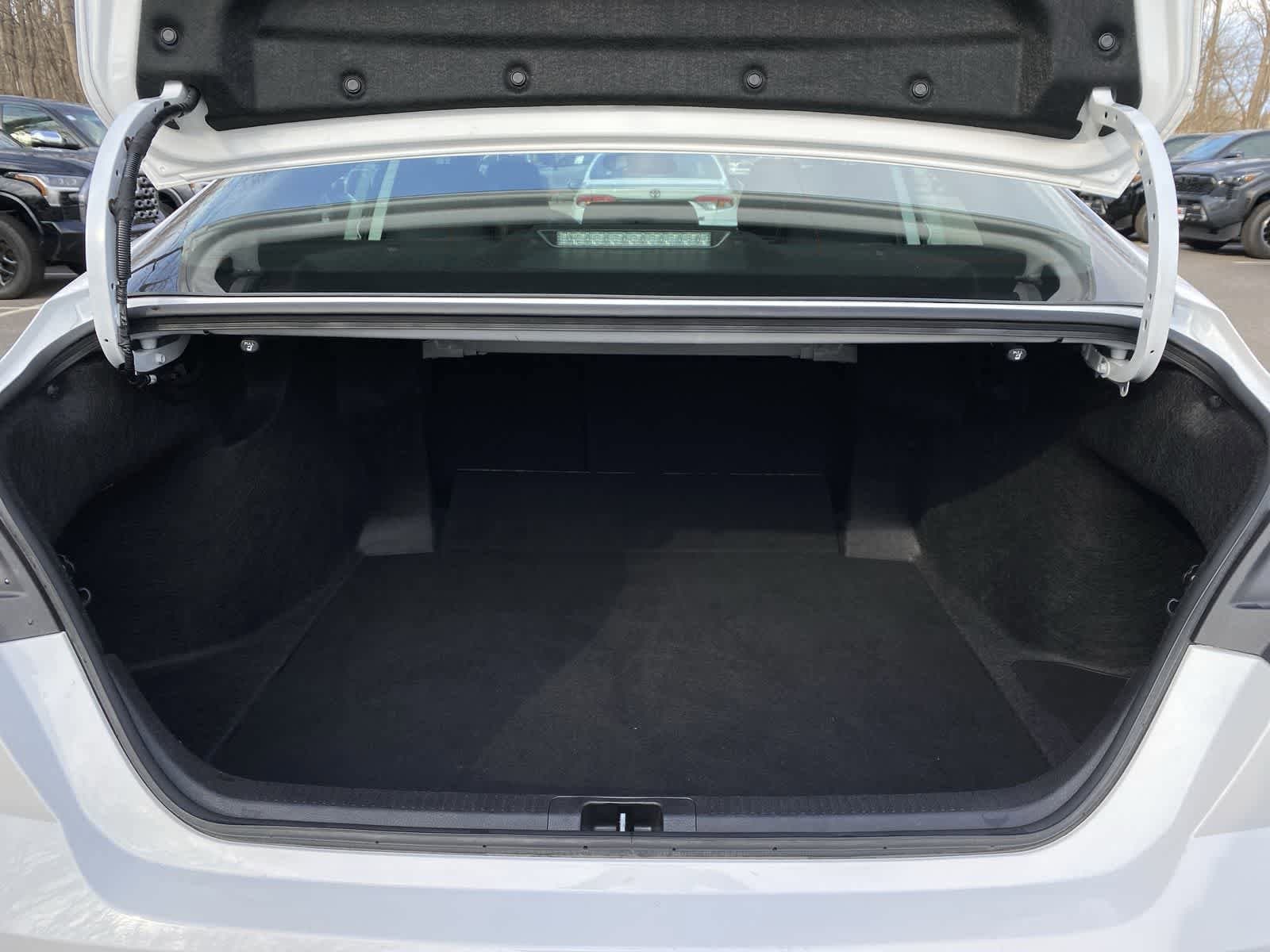 Thumbnail: 2025 Toyota Camry - 11