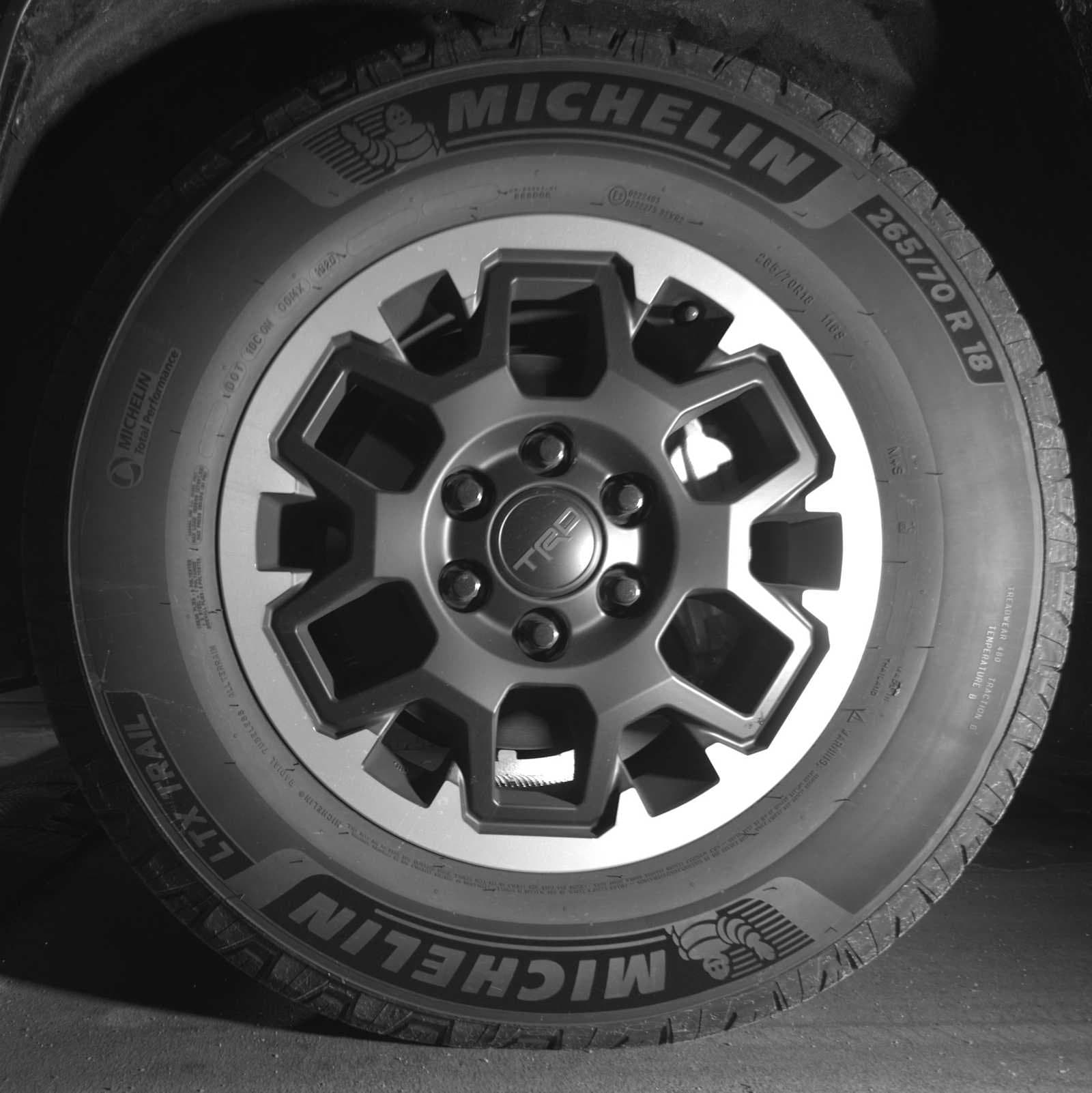 Thumbnail: 2025 Toyota 4Runner - 8