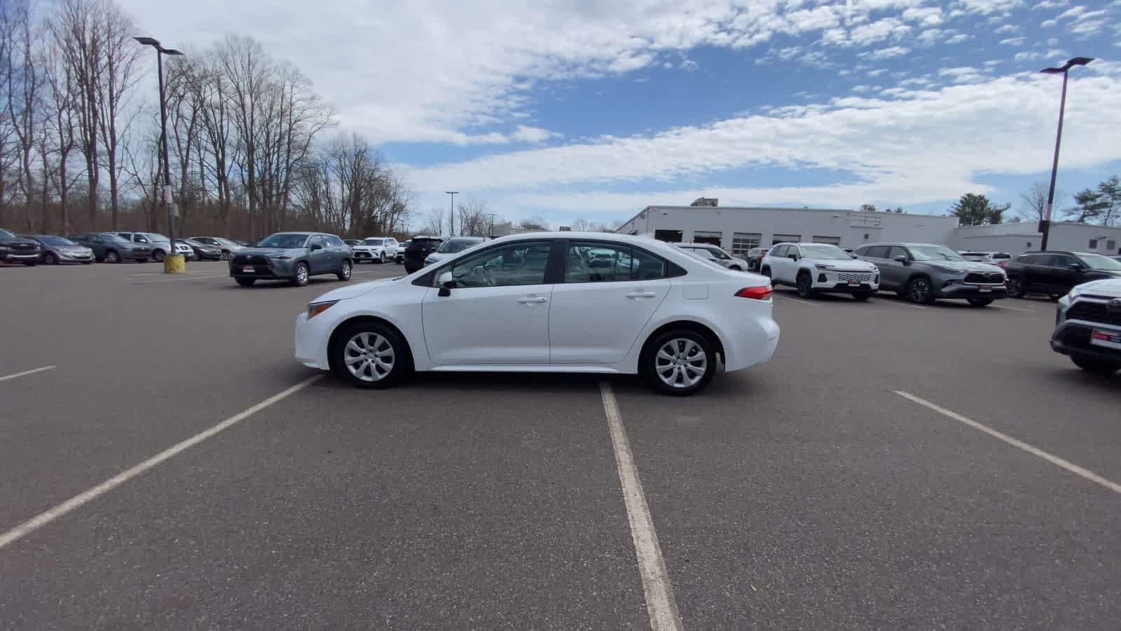 Thumbnail: 2024 Toyota Corolla - 5