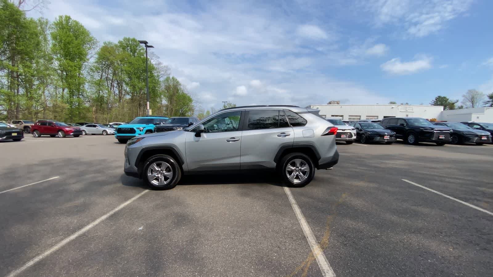 Thumbnail: 2025 Toyota RAV4 - 5
