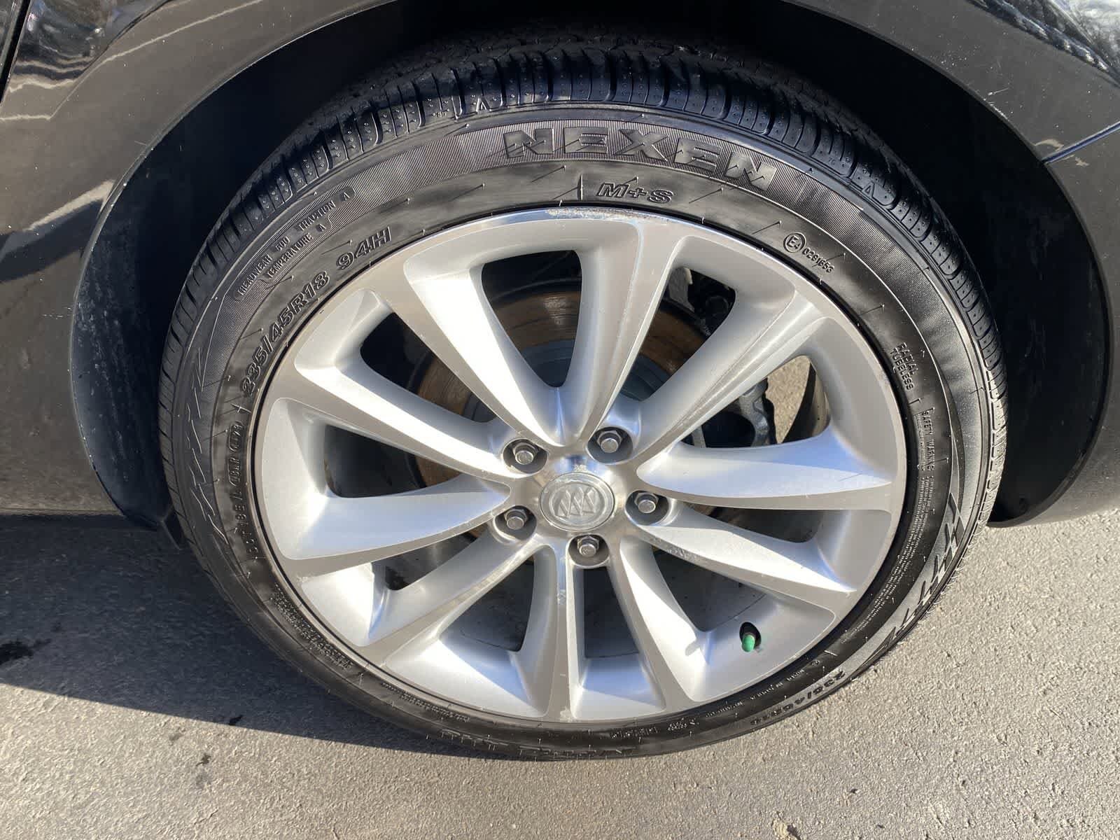 Thumbnail: 2012 Buick Verano - 19