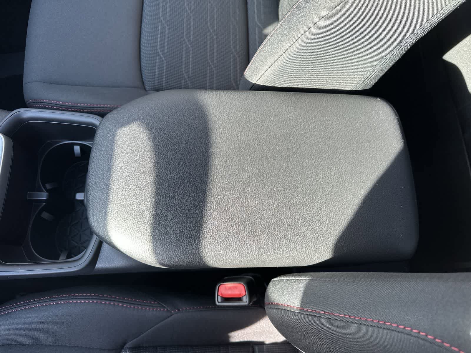 Thumbnail: 2025 Toyota RAV4 - 24