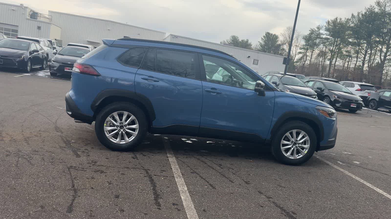 Thumbnail: 2026 Toyota Corolla Cross - 9