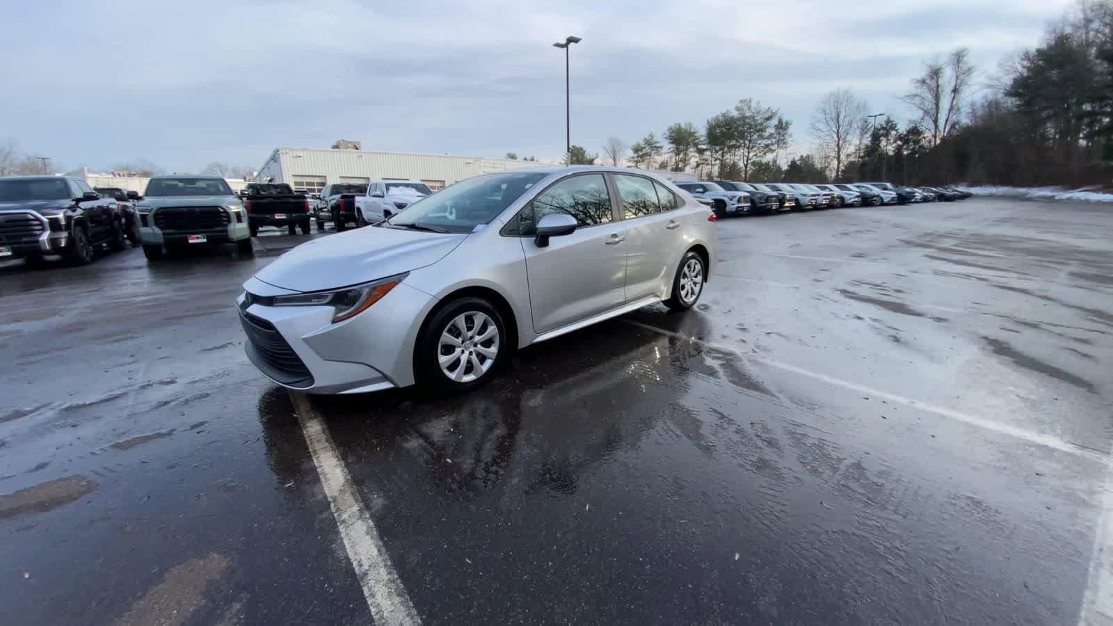 Thumbnail: 2024 Toyota Corolla - 4