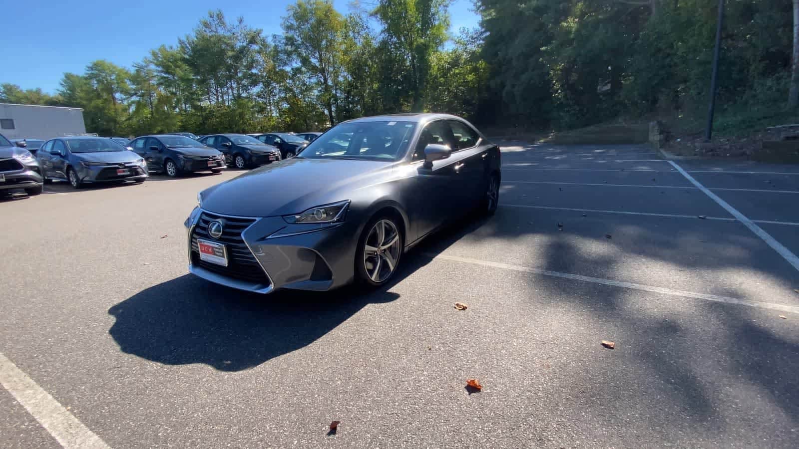 Thumbnail: 2020 Lexus IS - 4