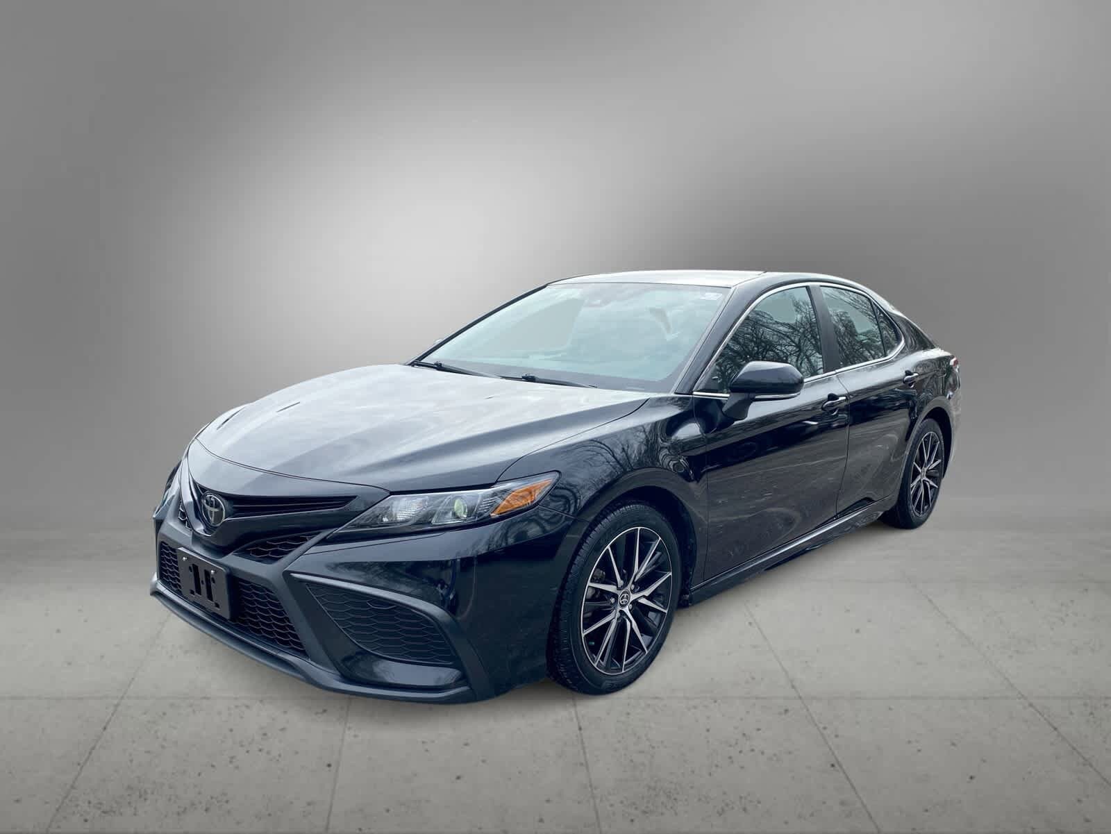 Thumbnail: 2023 Toyota Camry - 4