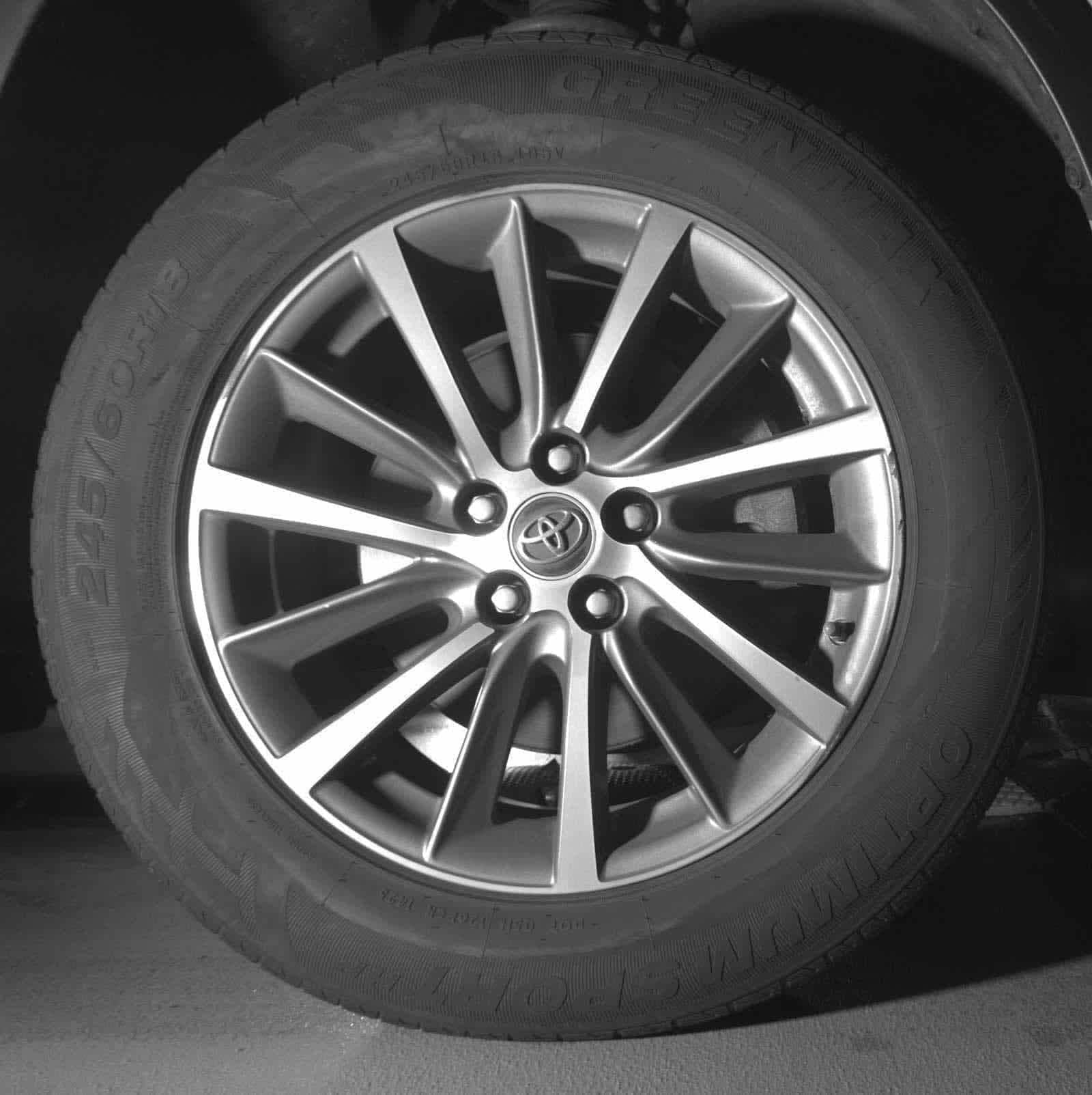 Thumbnail: 2019 Toyota Highlander - 9