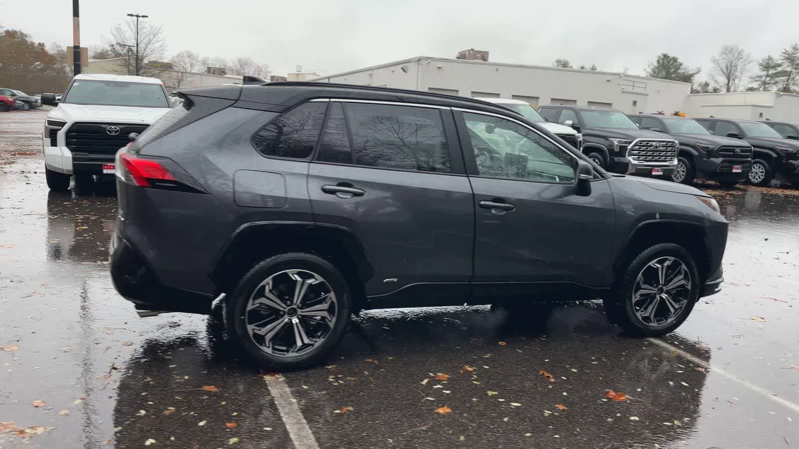 Thumbnail: 2025 Toyota RAV4 - 9