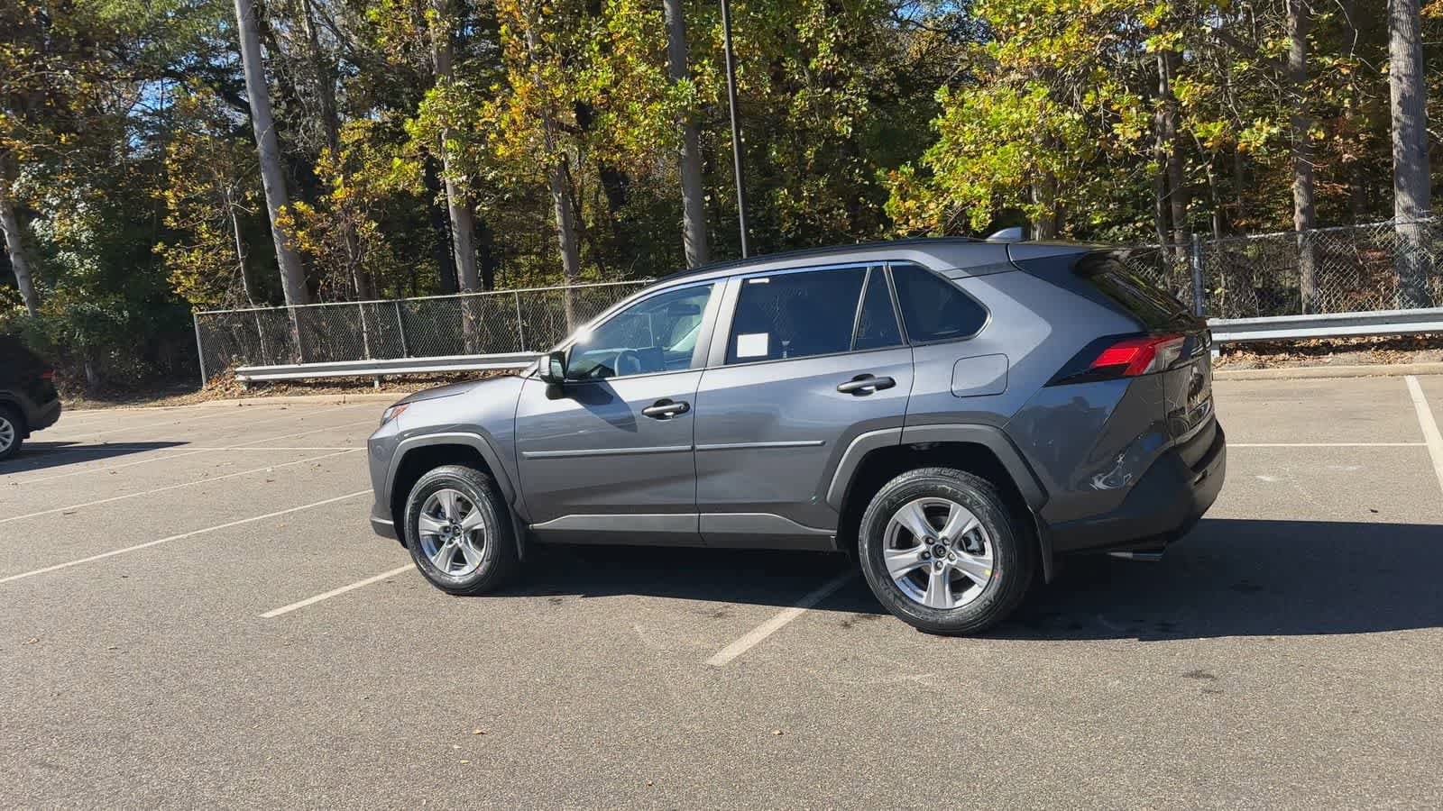 Thumbnail: 2025 Toyota RAV4 - 6