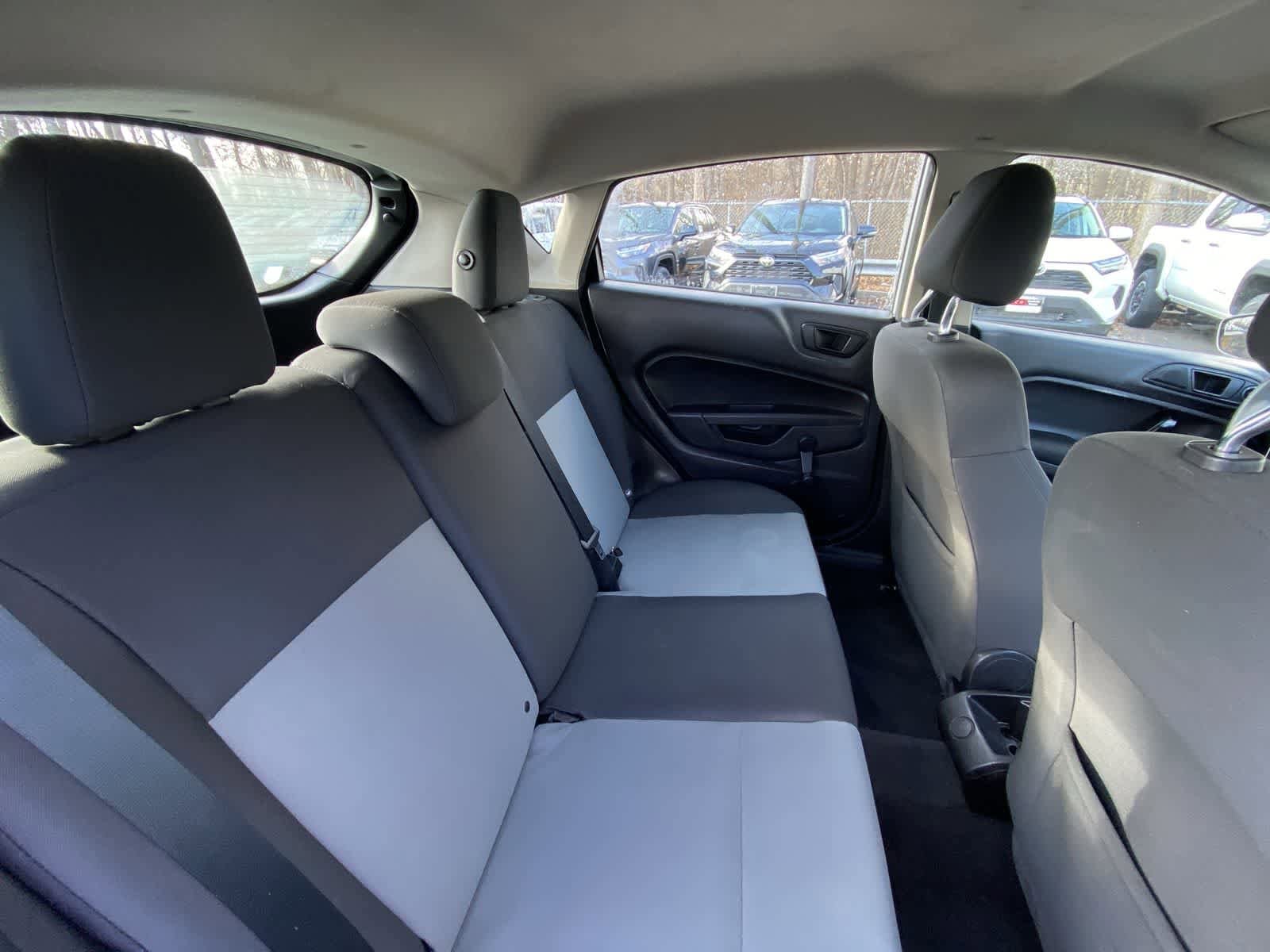 Thumbnail: 2016 Ford Fiesta - 29