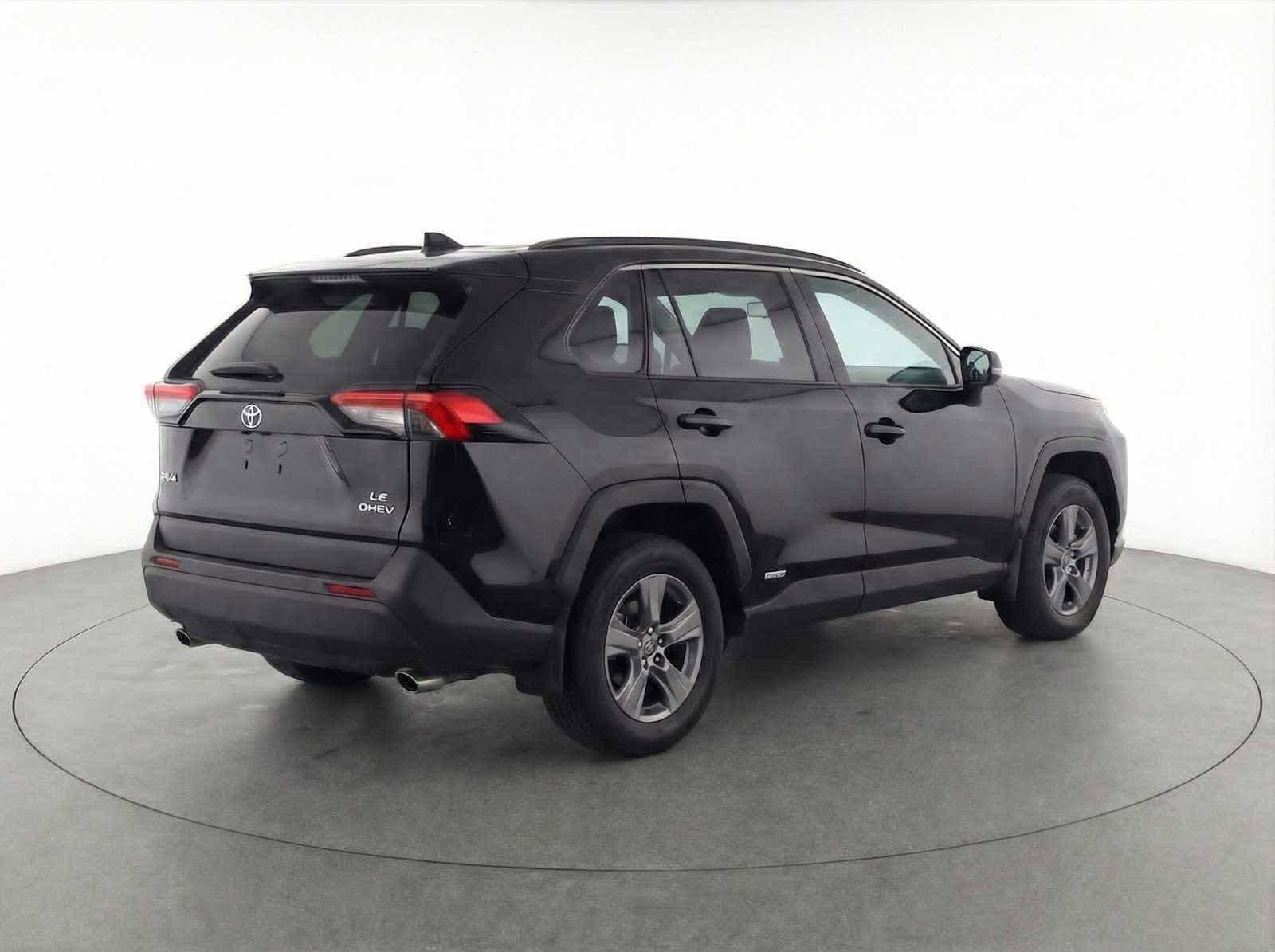 Thumbnail: 2025 Toyota RAV4 - 6