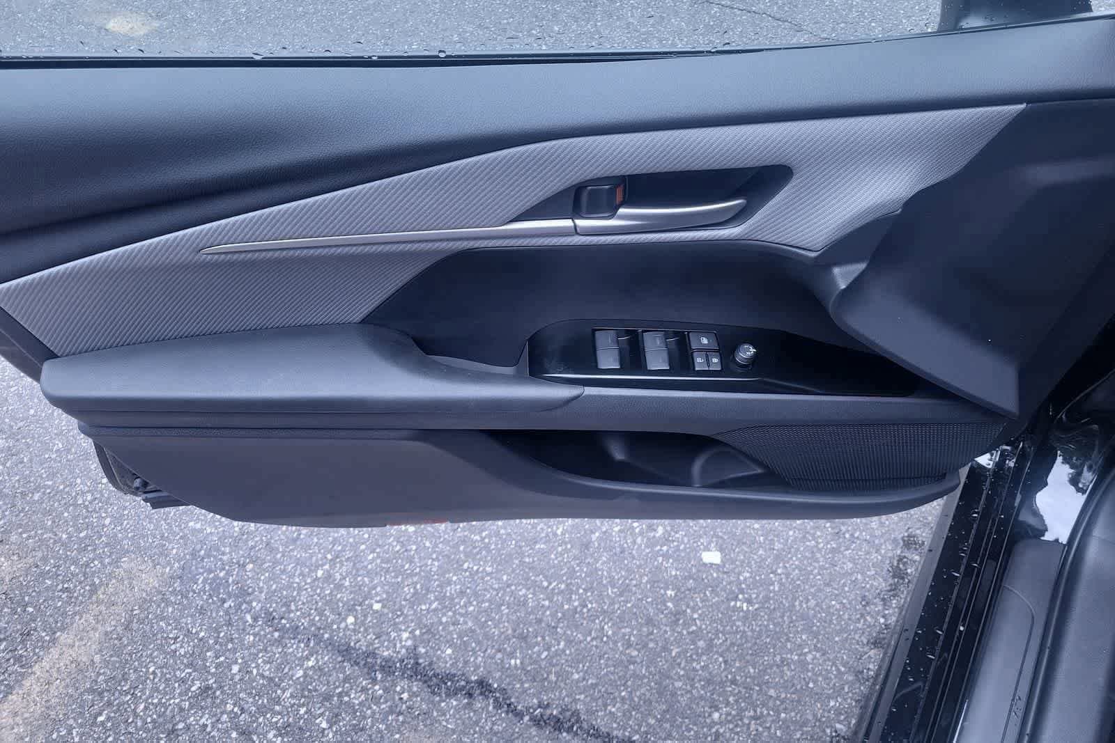 Thumbnail: 2025 Toyota Camry - 17