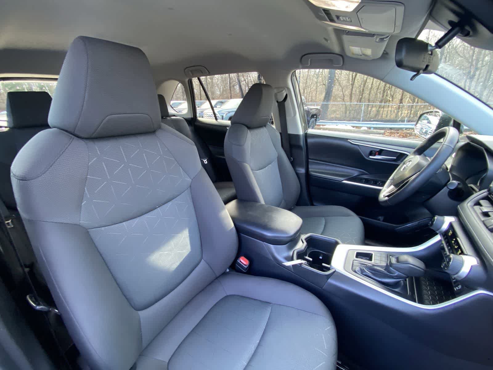 Thumbnail: 2024 Toyota RAV4 - 28