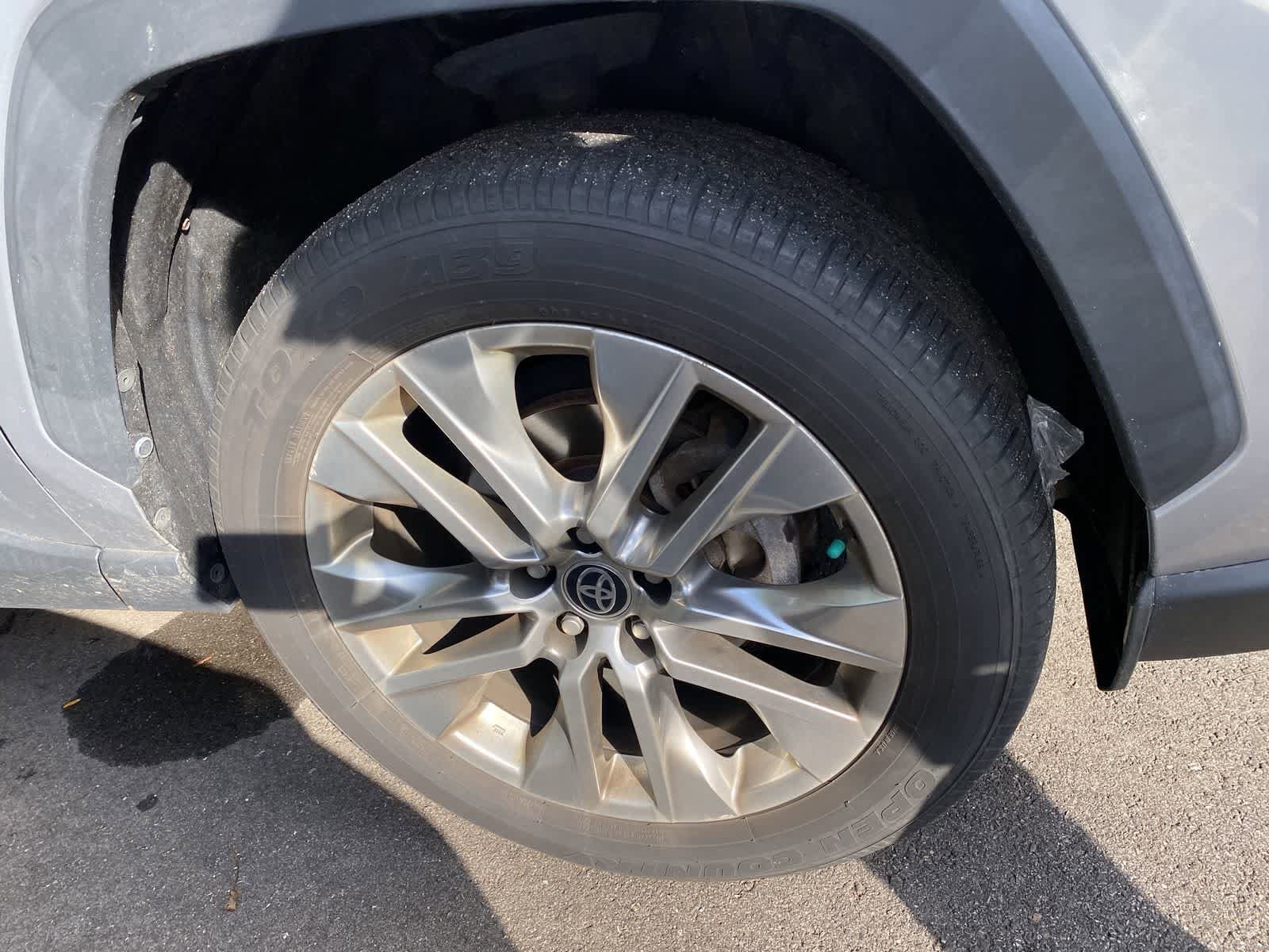 Thumbnail: 2021 Toyota RAV4 - 4