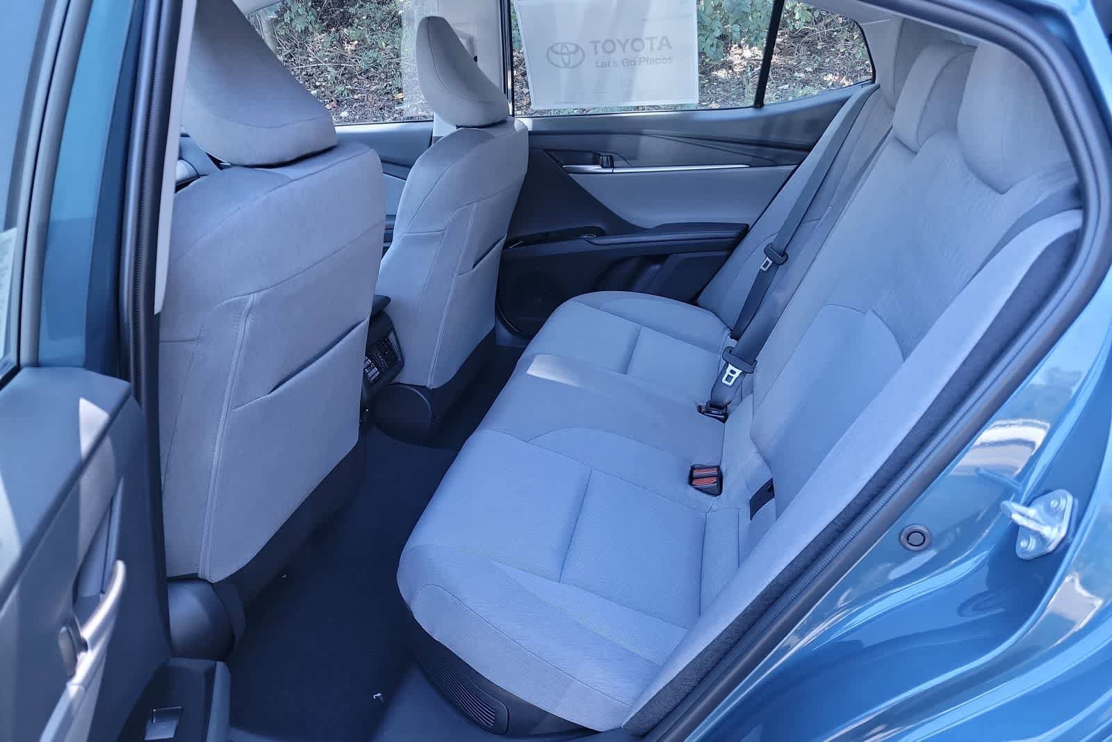 Thumbnail: 2025 Toyota Camry - 12