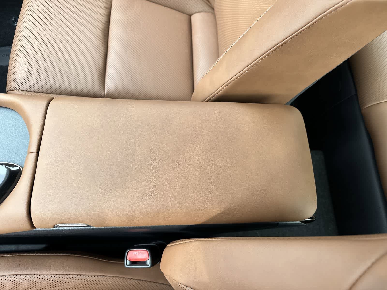 Thumbnail: 2025 Toyota Crown Signia - 29