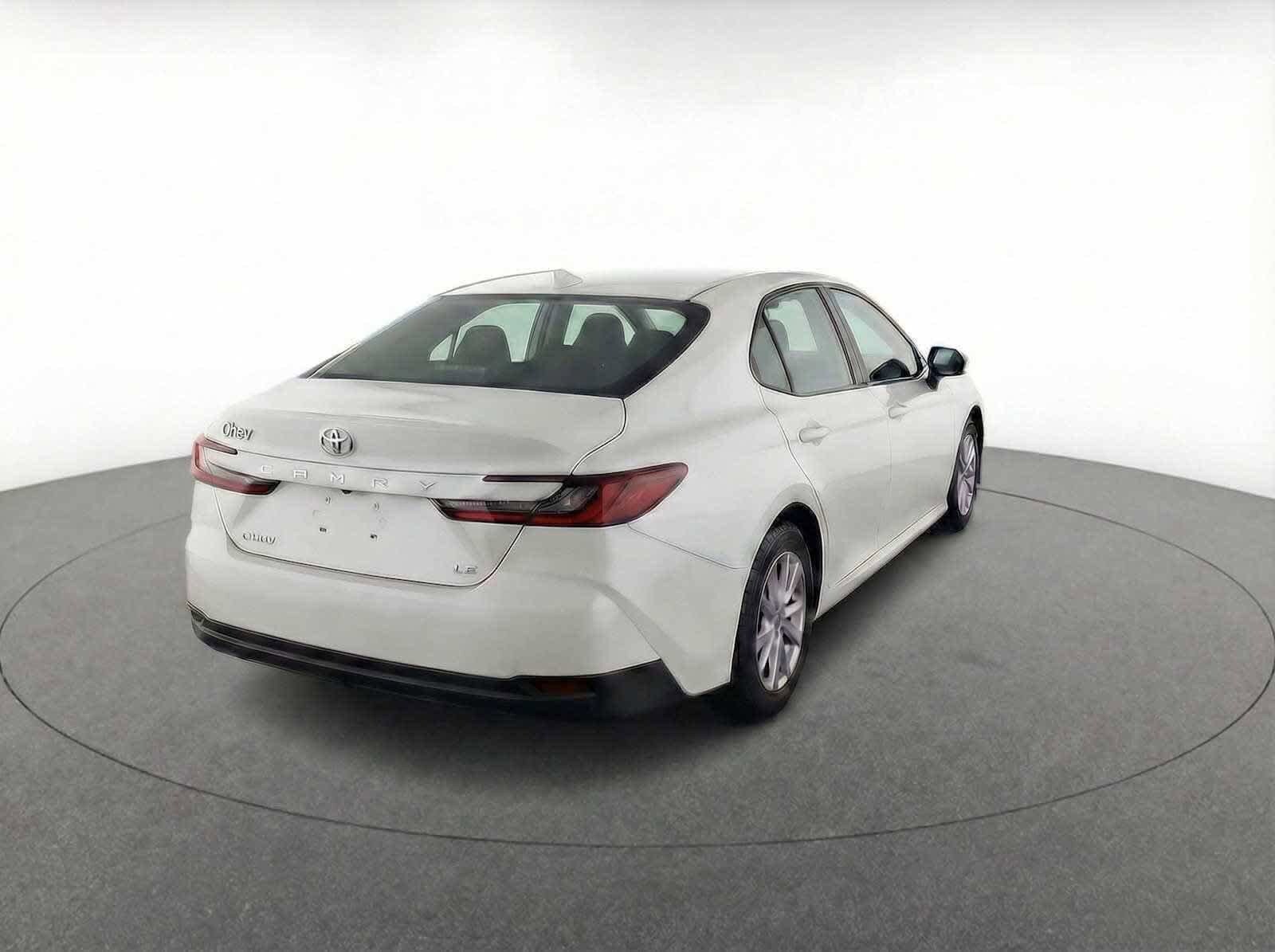 Thumbnail: 2025 Toyota Camry - 5