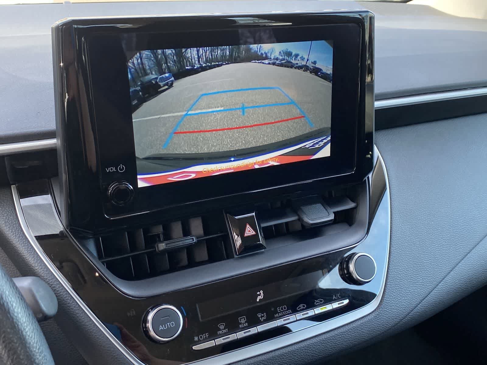 Thumbnail: 2025 Toyota Corolla - 30