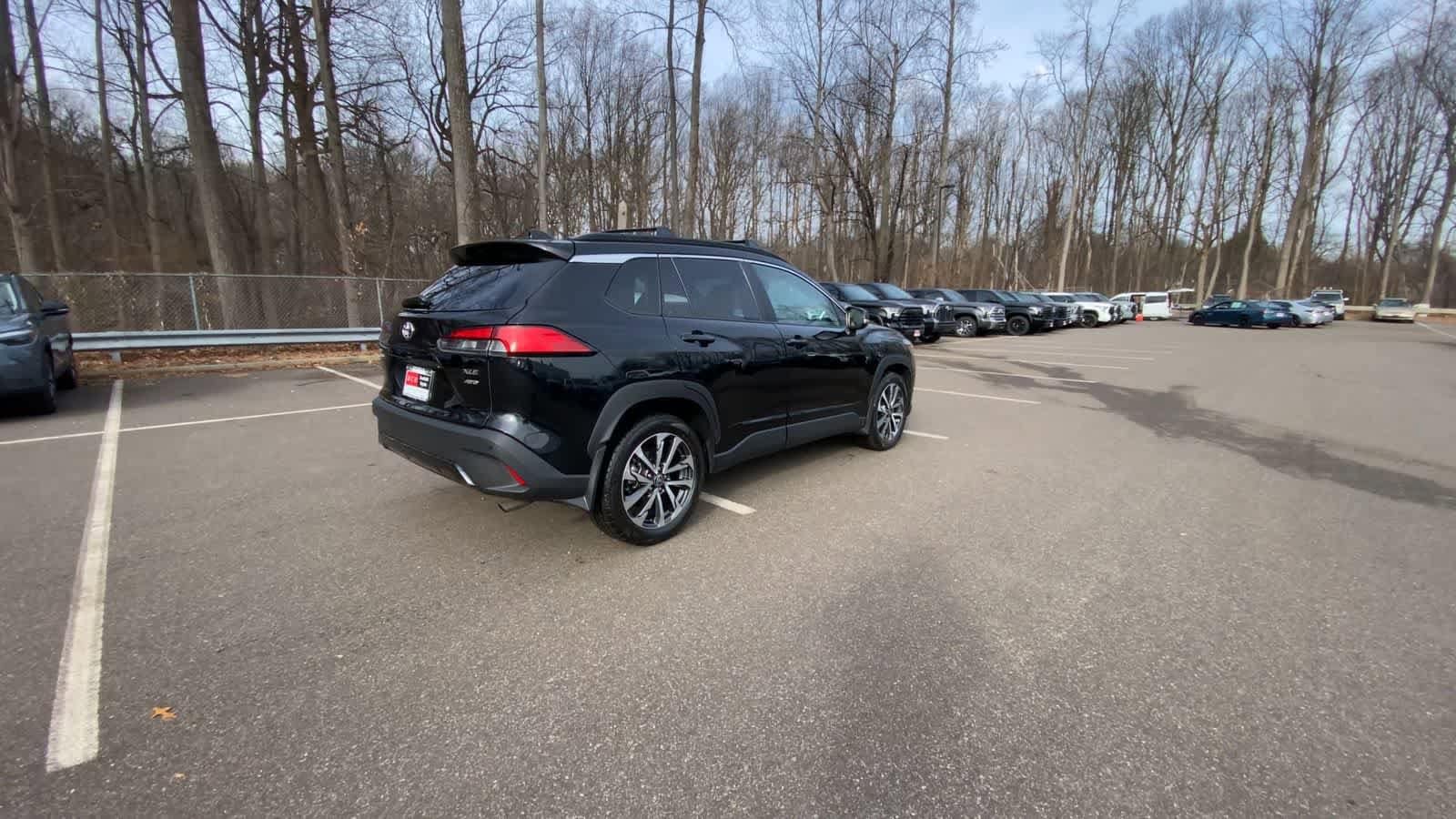 Thumbnail: 2024 Toyota Corolla Cross - 8