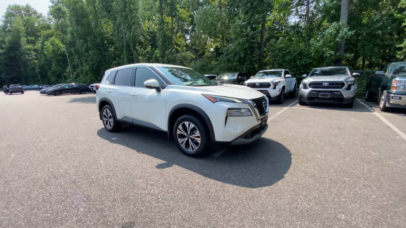 Thumbnail: 2022 Nissan Rogue - 2