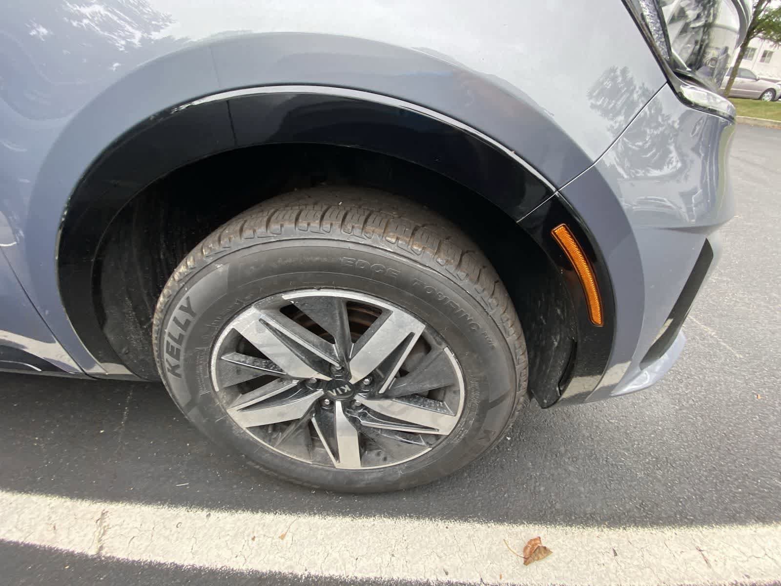 Thumbnail: 2021 Kia Sorento - 4