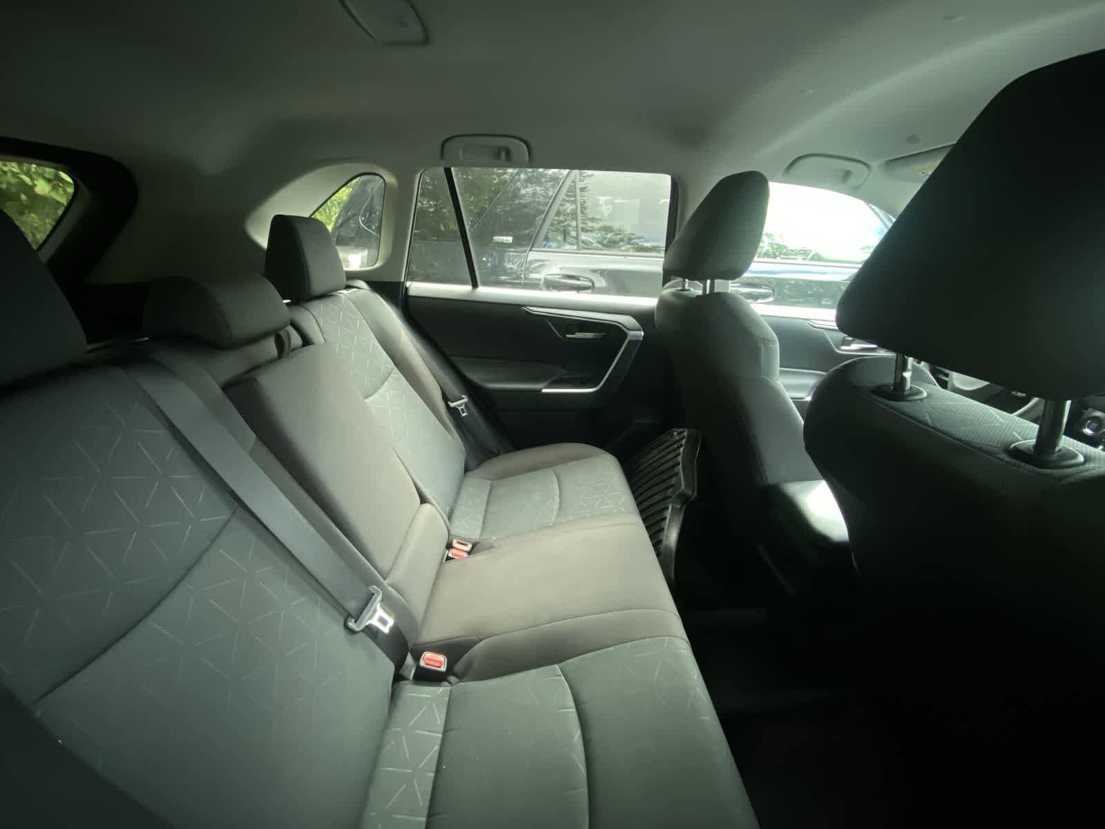 Thumbnail: 2024 Toyota RAV4 - 6