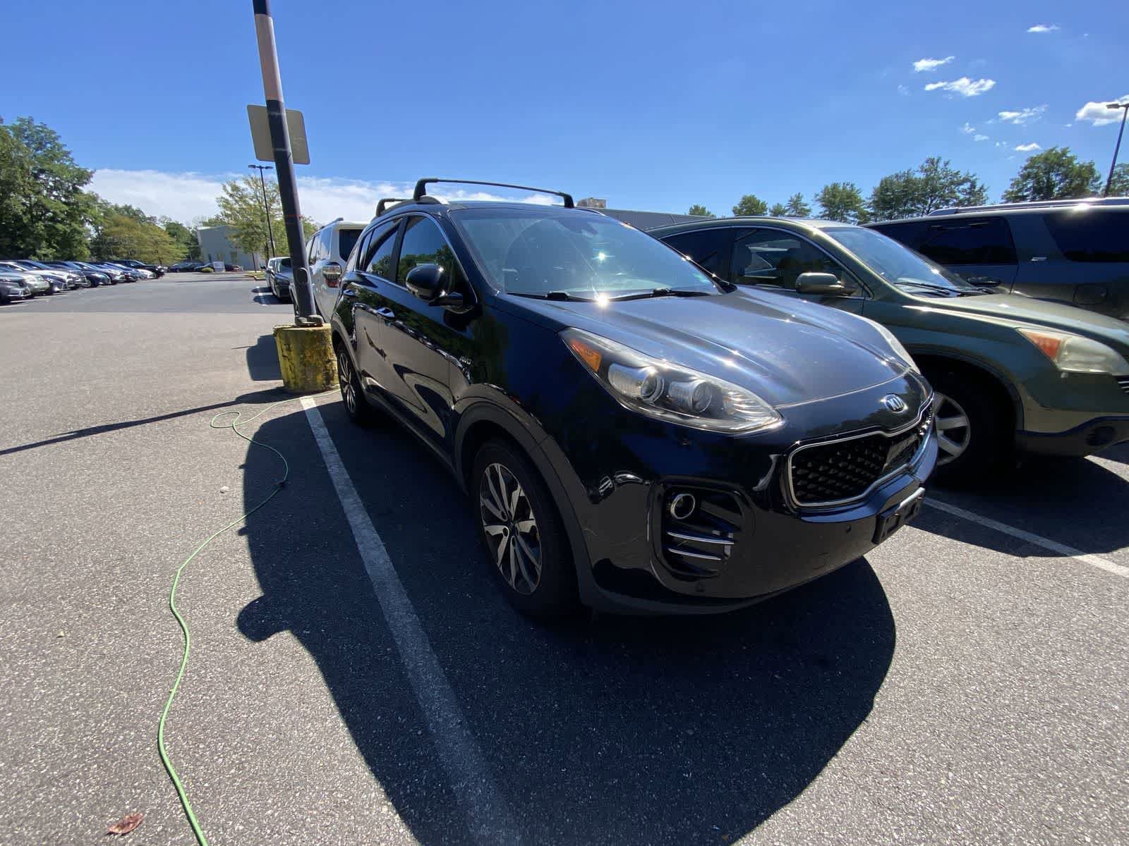 Thumbnail: 2017 Kia Sportage - 3