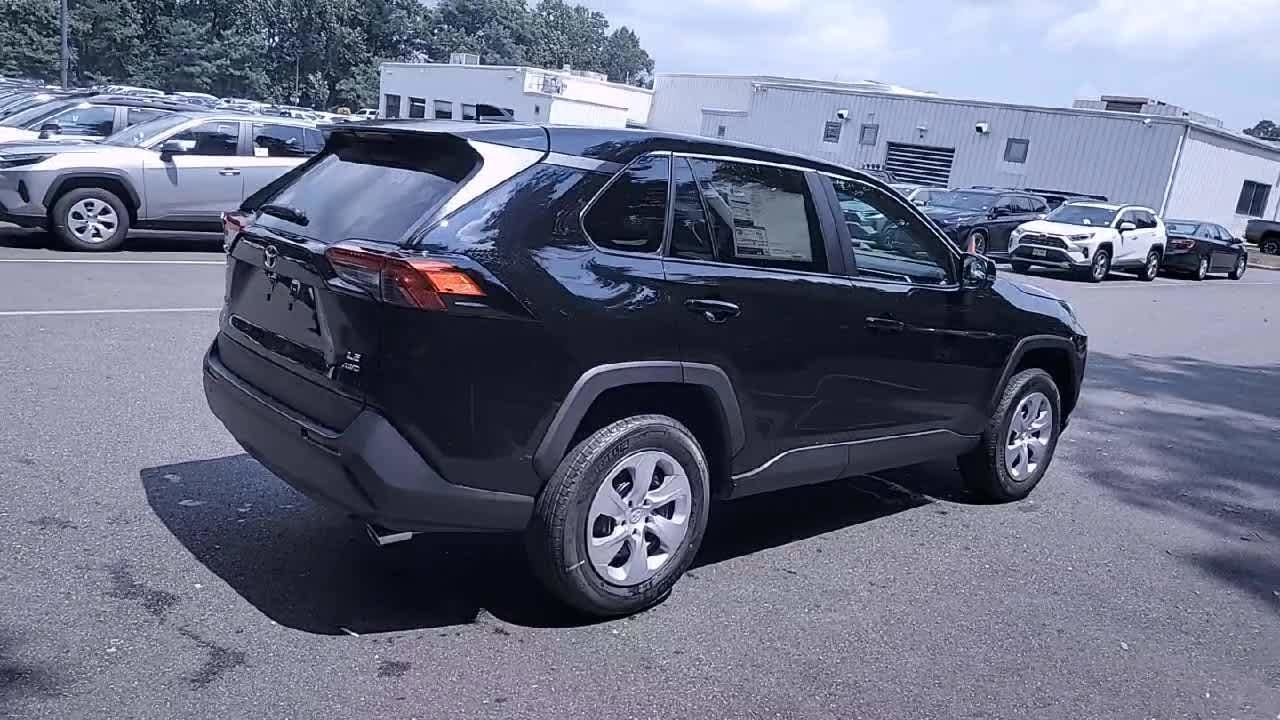 Thumbnail: 2025 Toyota RAV4 - 8
