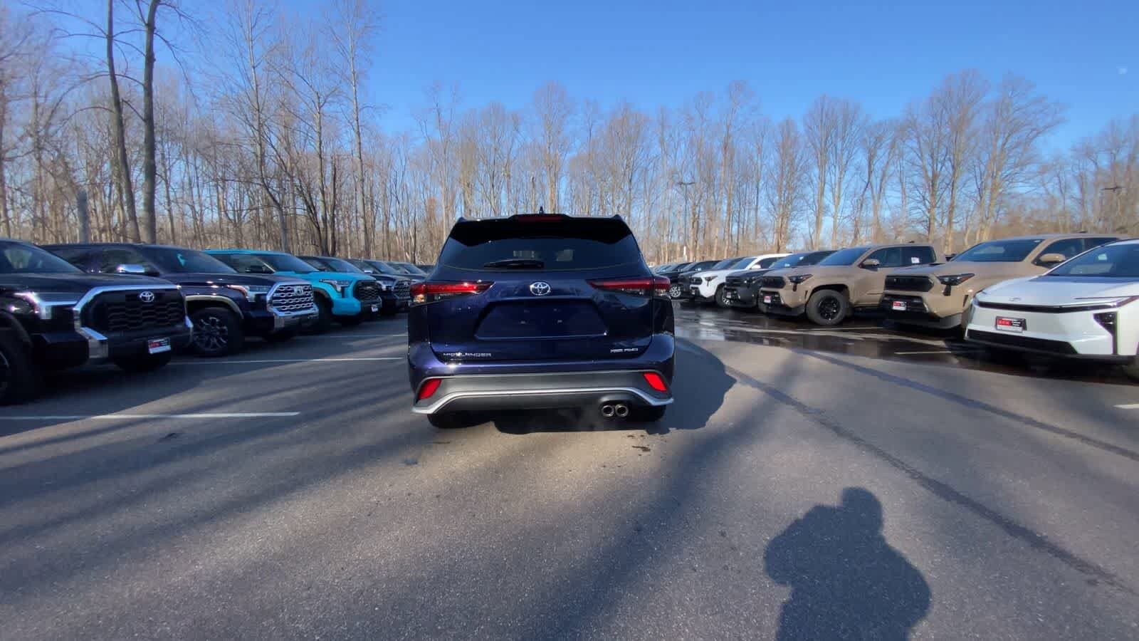 Thumbnail: 2025 Toyota Highlander - 10