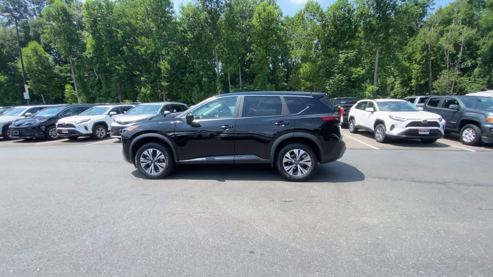 Thumbnail: 2023 Nissan Rogue - 5