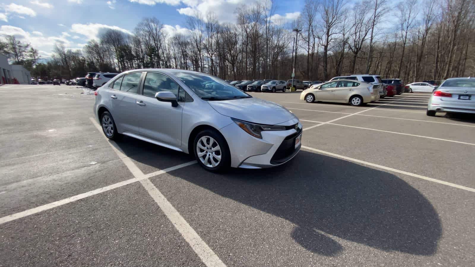 Thumbnail: 2023 Toyota Corolla - 3