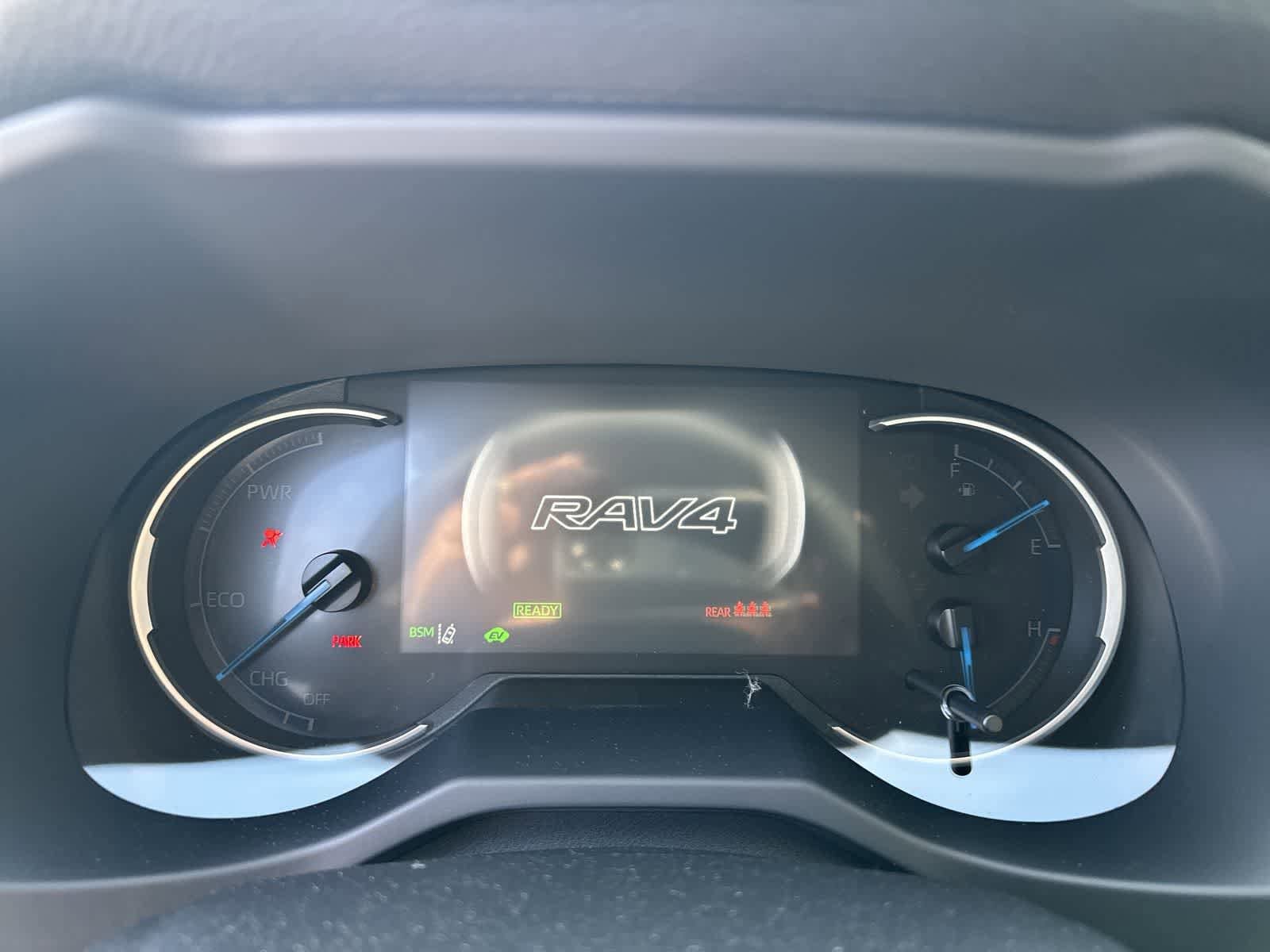 Thumbnail: 2025 Toyota RAV4 - 23